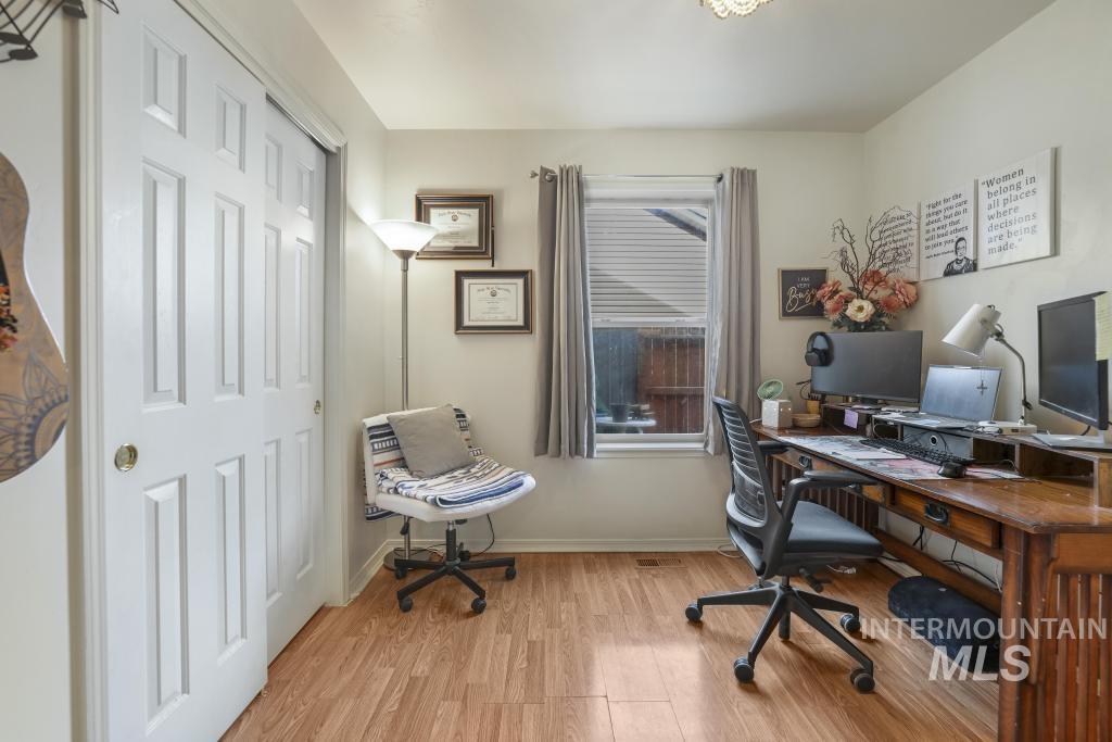 1567 Dana St., Twin Falls, Idaho 83301, 4 Bedrooms, 2 Bathrooms, Residential For Sale, Price $359,000,MLS 98969426