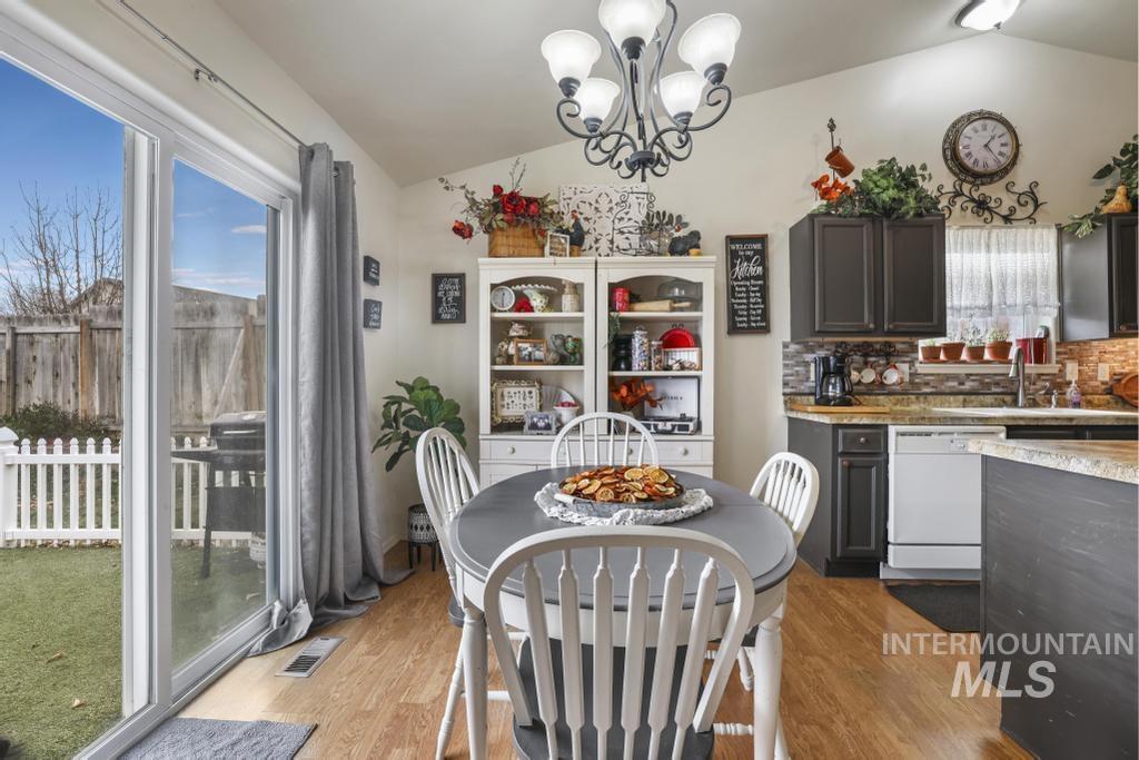 1567 Dana St., Twin Falls, Idaho 83301, 4 Bedrooms, 2 Bathrooms, Residential For Sale, Price $359,000,MLS 98969426