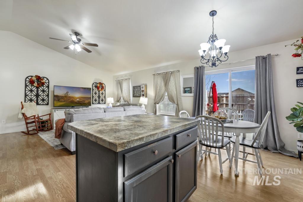 1567 Dana St., Twin Falls, Idaho 83301, 4 Bedrooms, 2 Bathrooms, Residential For Sale, Price $359,000,MLS 98969426