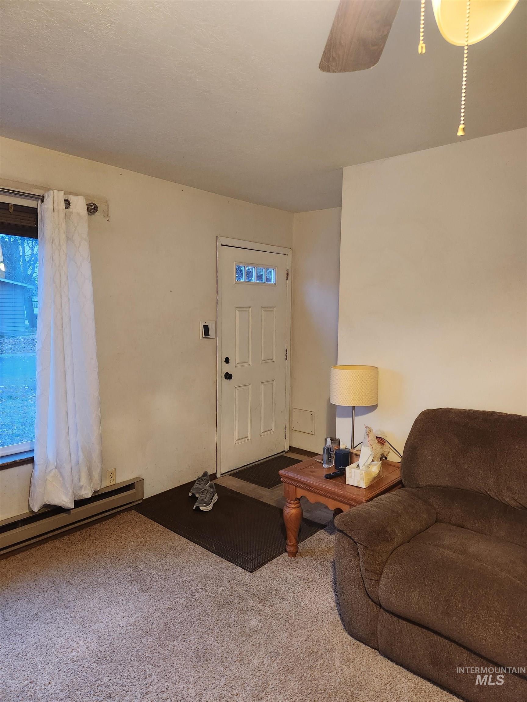 154 Avenida Del Rio W, Twin Falls, Idaho 83301, 3 Bedrooms, 2 Bathrooms, Residential For Sale, Price $295,000,MLS 98969427