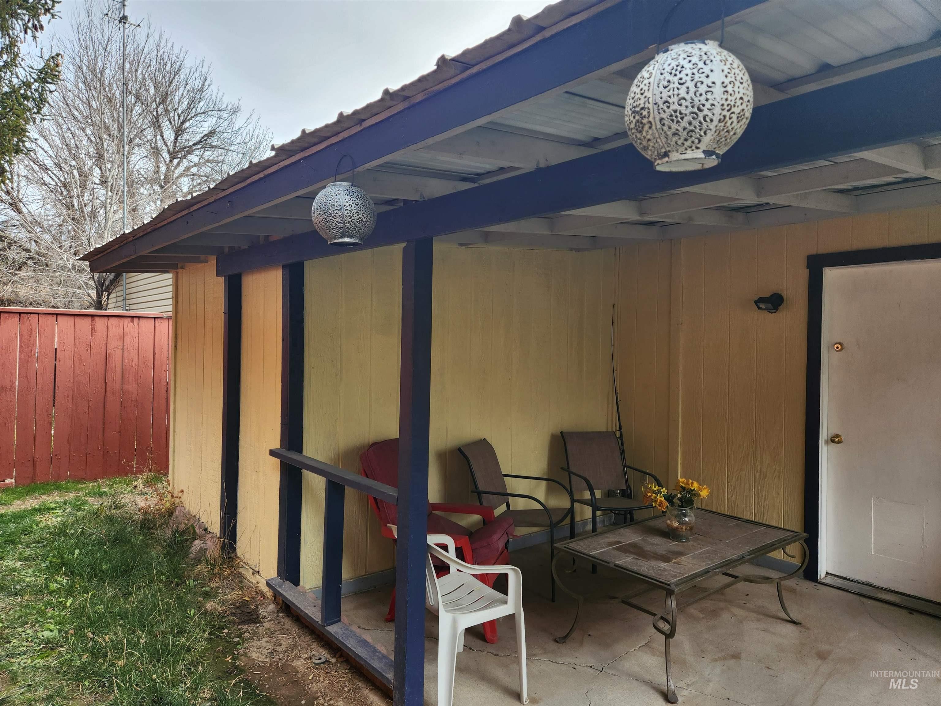 154 Avenida Del Rio W, Twin Falls, Idaho 83301, 3 Bedrooms, 2 Bathrooms, Residential For Sale, Price $295,000,MLS 98969427