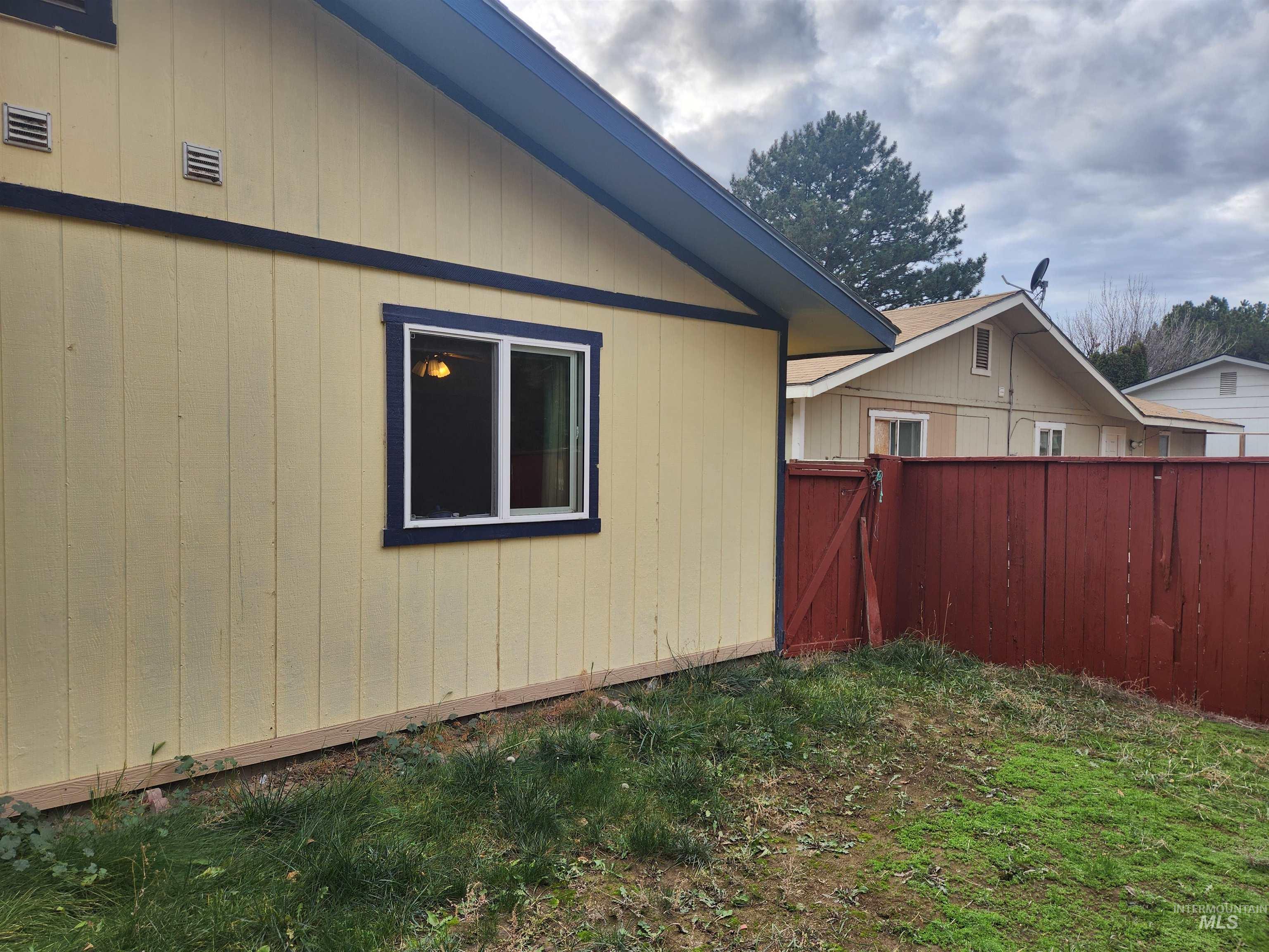 154 Avenida Del Rio W, Twin Falls, Idaho 83301, 3 Bedrooms, 2 Bathrooms, Residential For Sale, Price $295,000,MLS 98969427