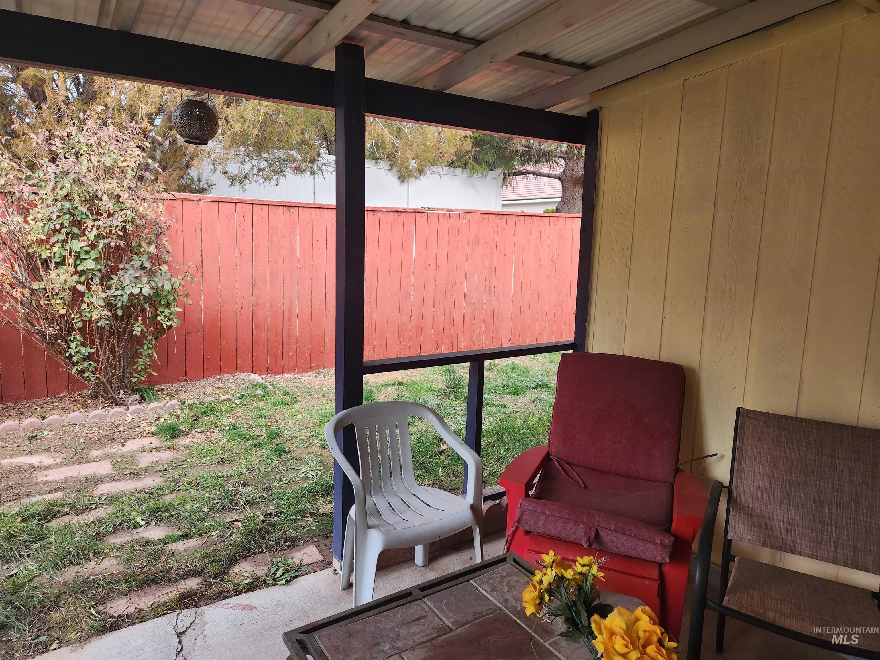 154 Avenida Del Rio W, Twin Falls, Idaho 83301, 3 Bedrooms, 2 Bathrooms, Residential For Sale, Price $295,000,MLS 98969427