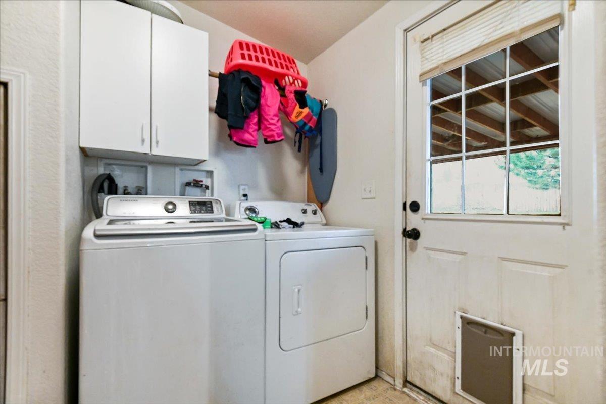 139 E South Slope Rd, Emmett, Idaho 83617-9032, 3 Bedrooms, 2 Bathrooms, Residential For Sale, Price $319,900,MLS 98969429