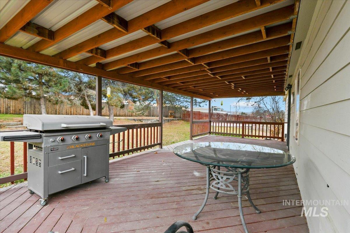 139 E South Slope Rd, Emmett, Idaho 83617-9032, 3 Bedrooms, 2 Bathrooms, Residential For Sale, Price $319,900,MLS 98969429