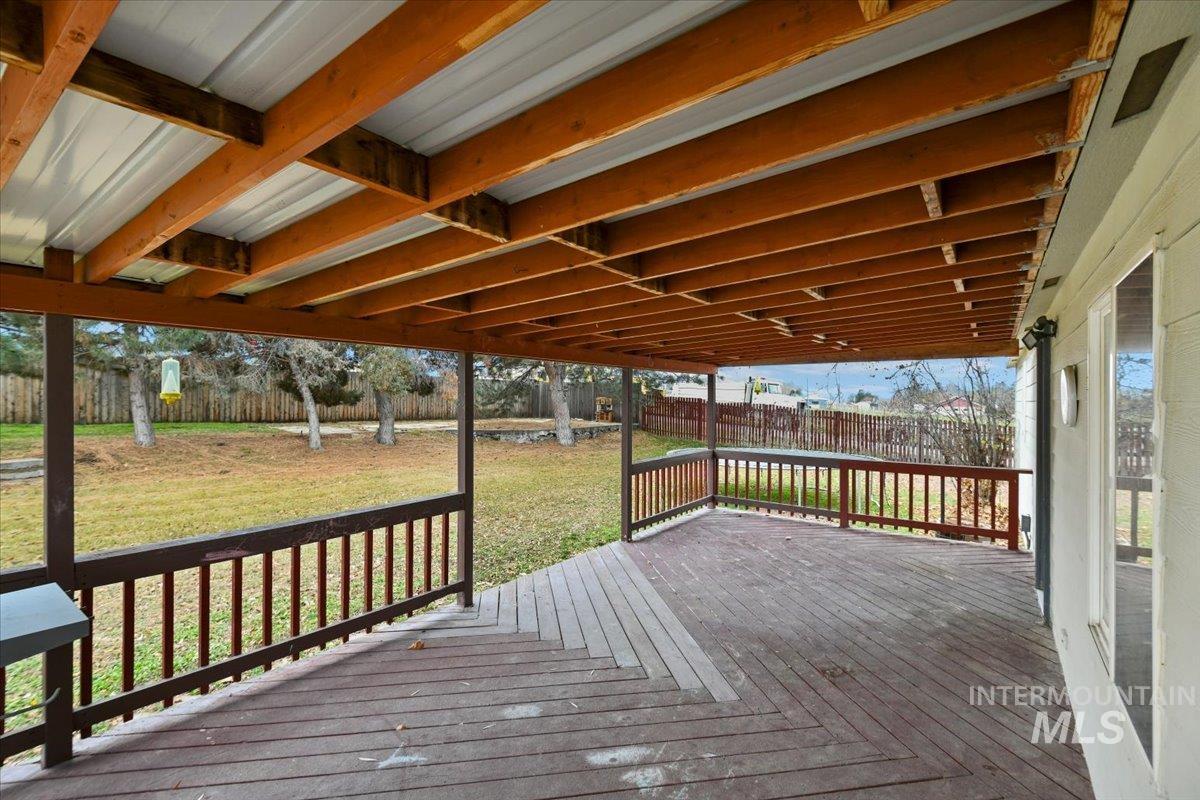 139 E South Slope Rd, Emmett, Idaho 83617-9032, 3 Bedrooms, 2 Bathrooms, Residential For Sale, Price $319,900,MLS 98969429