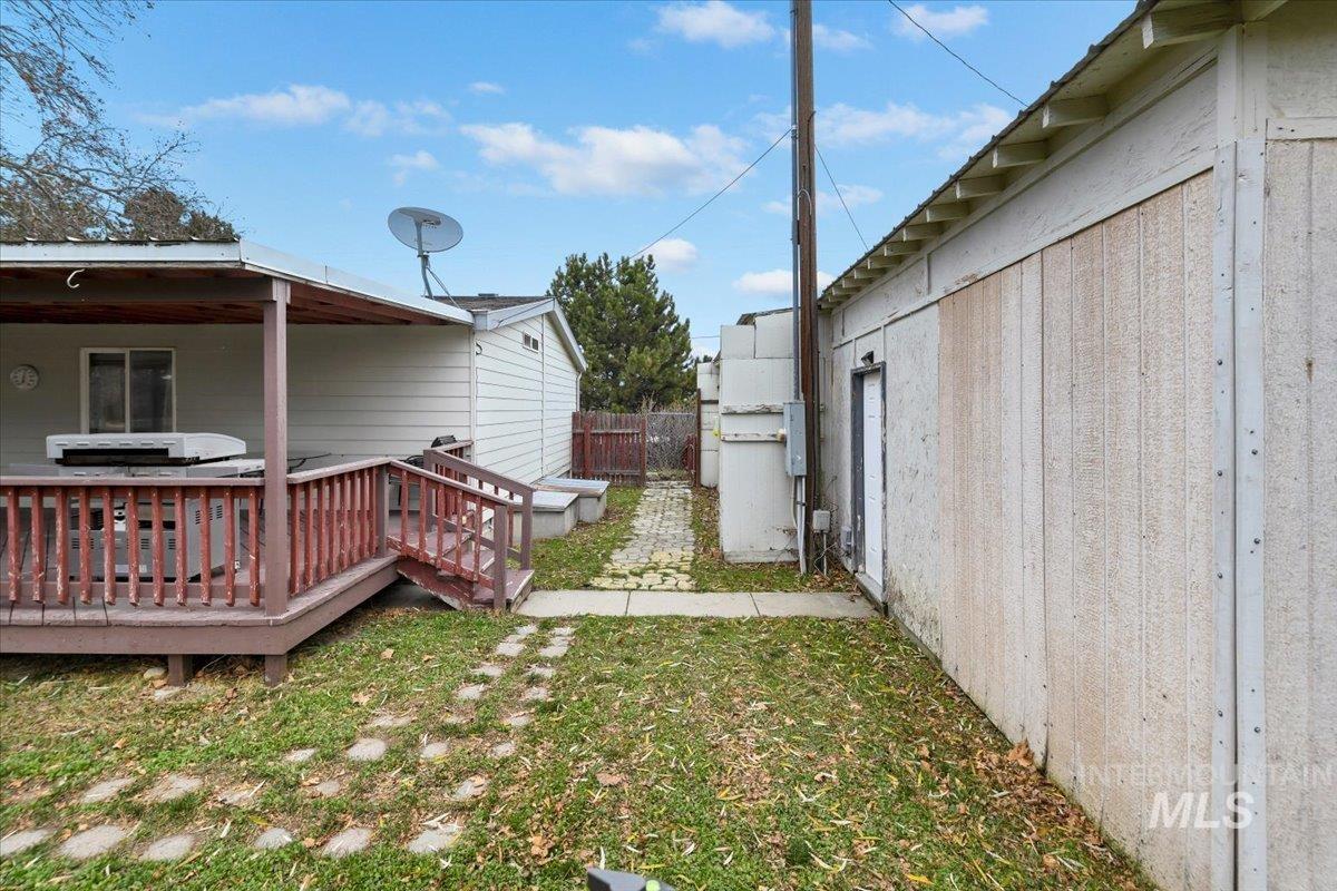 139 E South Slope Rd, Emmett, Idaho 83617-9032, 3 Bedrooms, 2 Bathrooms, Residential For Sale, Price $319,900,MLS 98969429