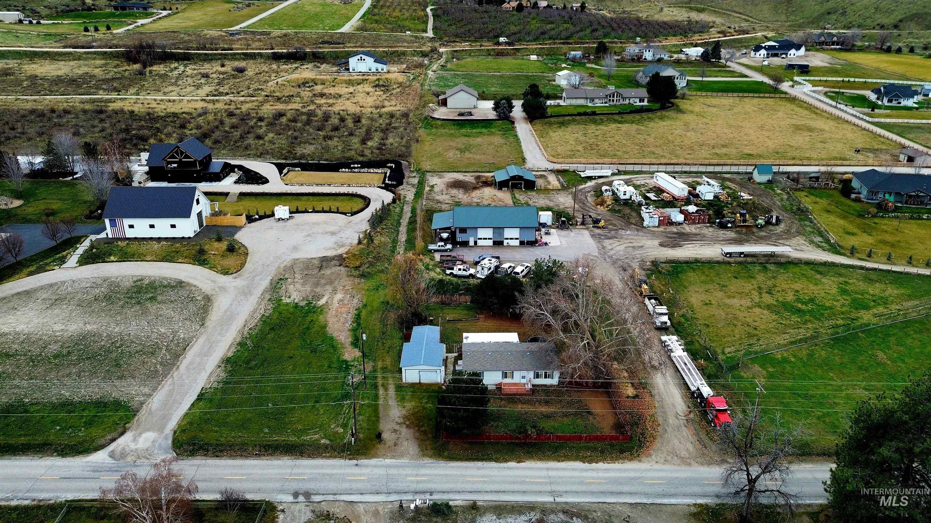 139 E South Slope Rd, Emmett, Idaho 83617-9032, 3 Bedrooms, 2 Bathrooms, Residential For Sale, Price $319,900,MLS 98969429