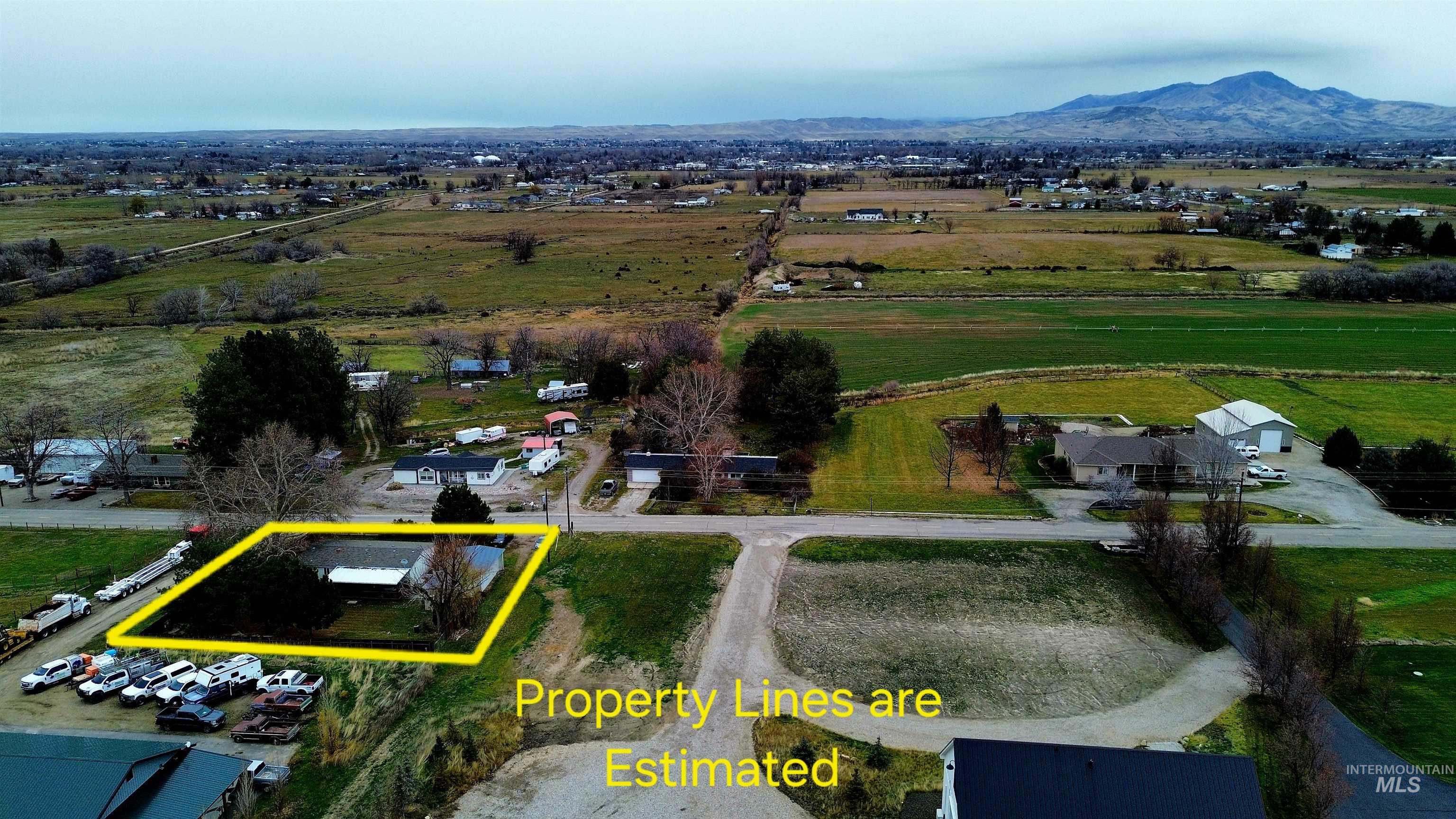 139 E South Slope Rd, Emmett, Idaho 83617-9032, 3 Bedrooms, 2 Bathrooms, Residential For Sale, Price $319,900,MLS 98969429