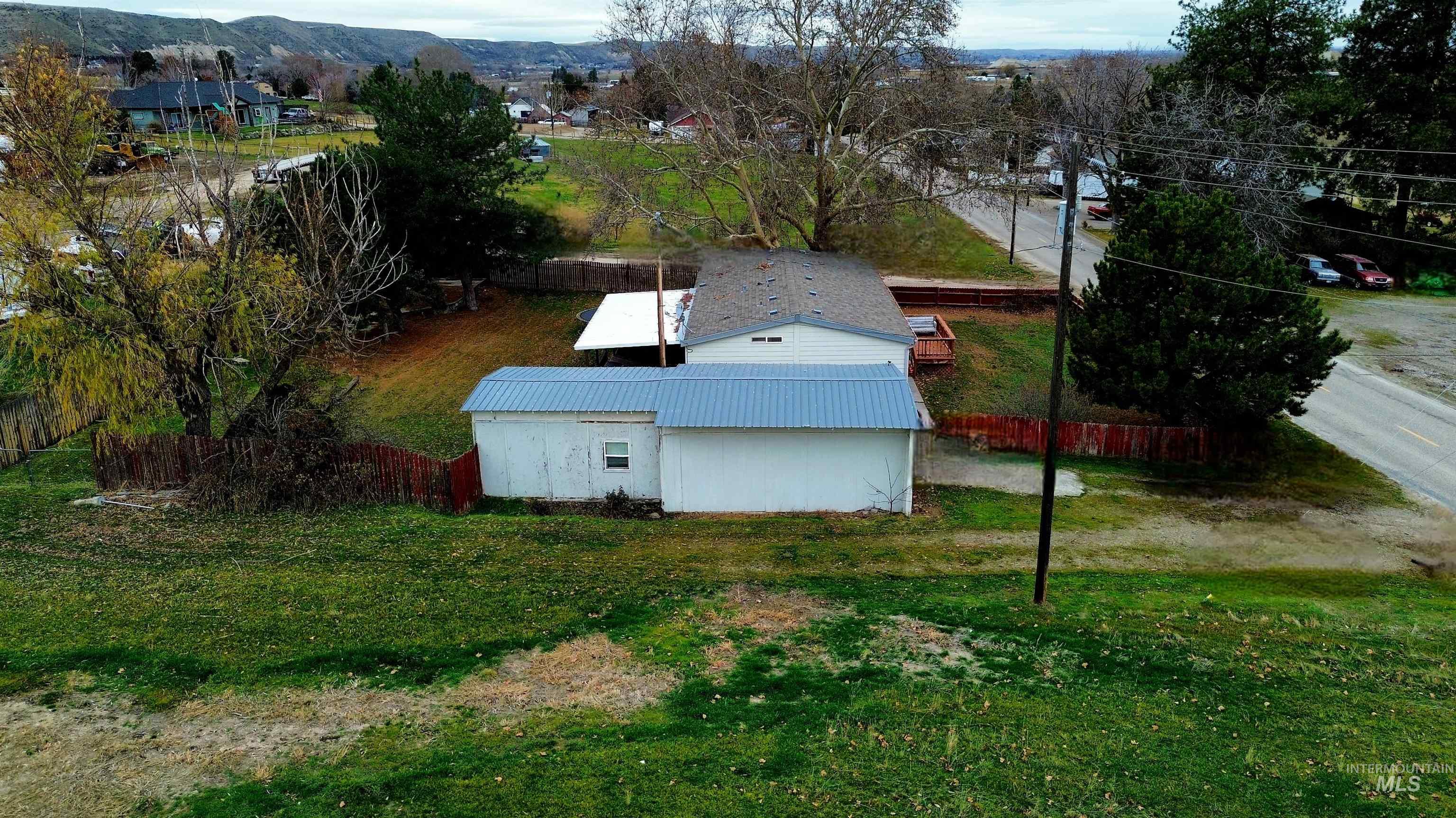 139 E South Slope Rd, Emmett, Idaho 83617-9032, 3 Bedrooms, 2 Bathrooms, Residential For Sale, Price $319,900,MLS 98969429