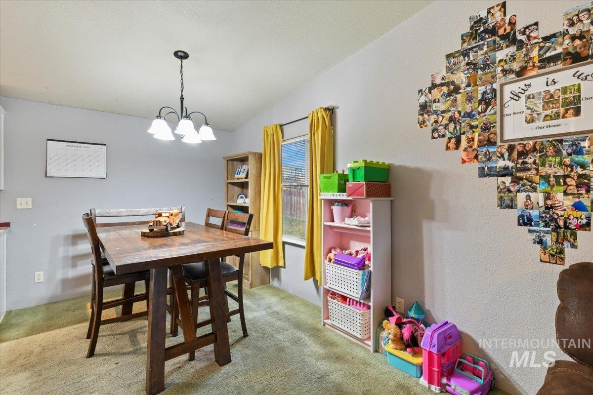 139 E South Slope Rd, Emmett, Idaho 83617-9032, 3 Bedrooms, 2 Bathrooms, Residential For Sale, Price $319,900,MLS 98969429