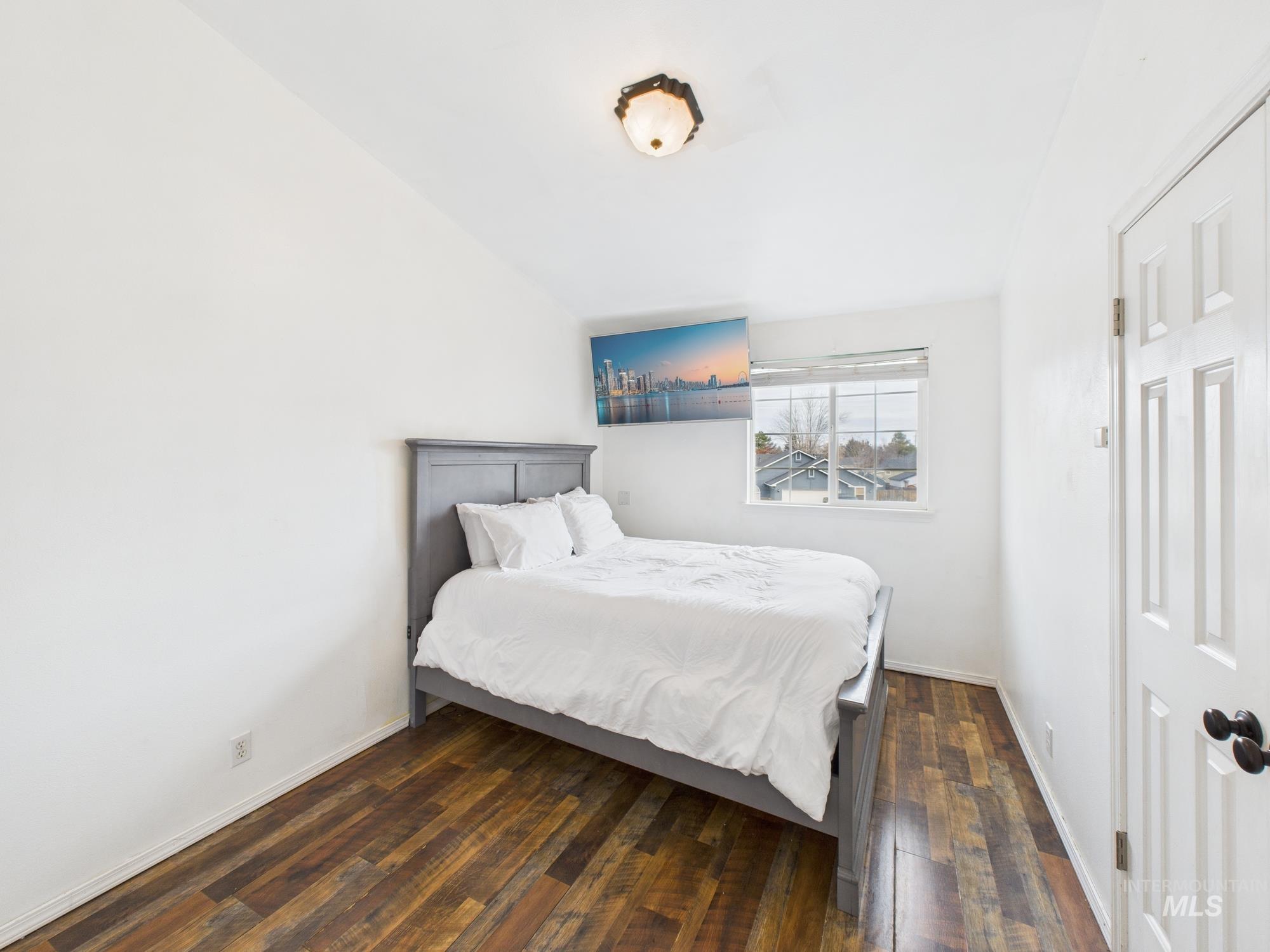 3397 W Park Creek Dr, Meridian, Idaho 83642, 4 Bedrooms, 2.5 Bathrooms, Residential For Sale, Price $549,000,MLS 98969431