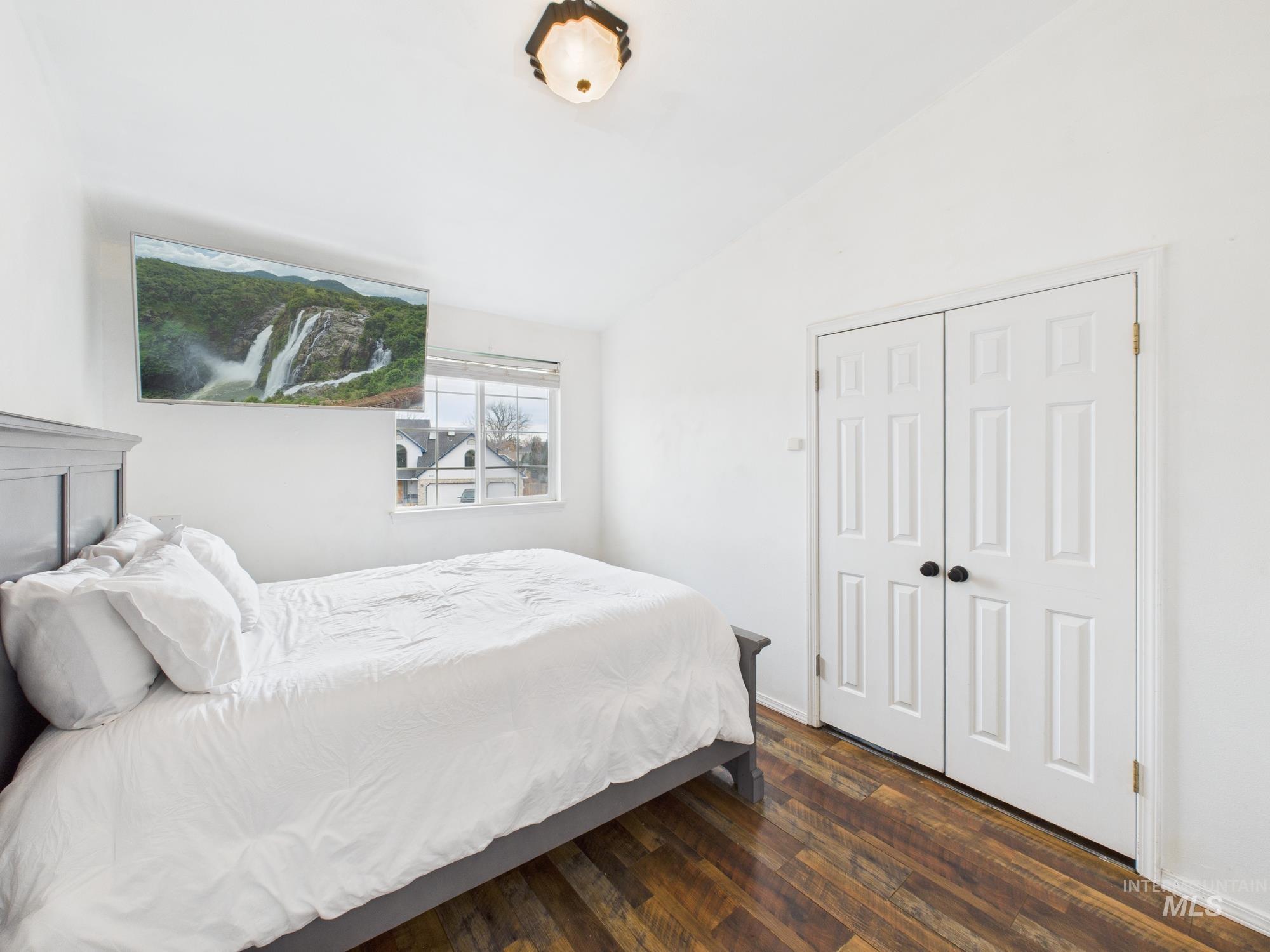 3397 W Park Creek Dr, Meridian, Idaho 83642, 4 Bedrooms, 2.5 Bathrooms, Residential For Sale, Price $549,000,MLS 98969431