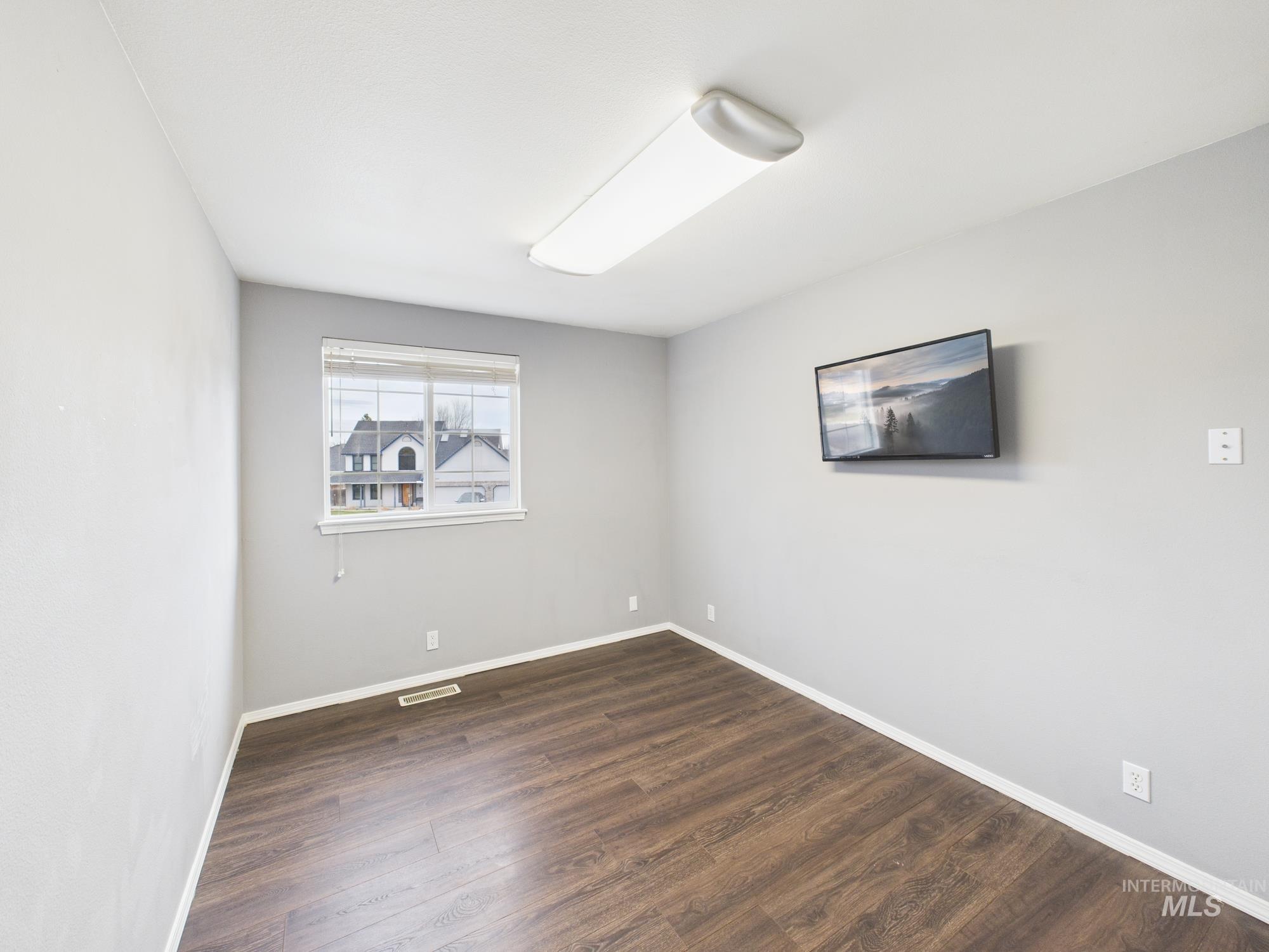 3397 W Park Creek Dr, Meridian, Idaho 83642, 4 Bedrooms, 2.5 Bathrooms, Residential For Sale, Price $549,000,MLS 98969431