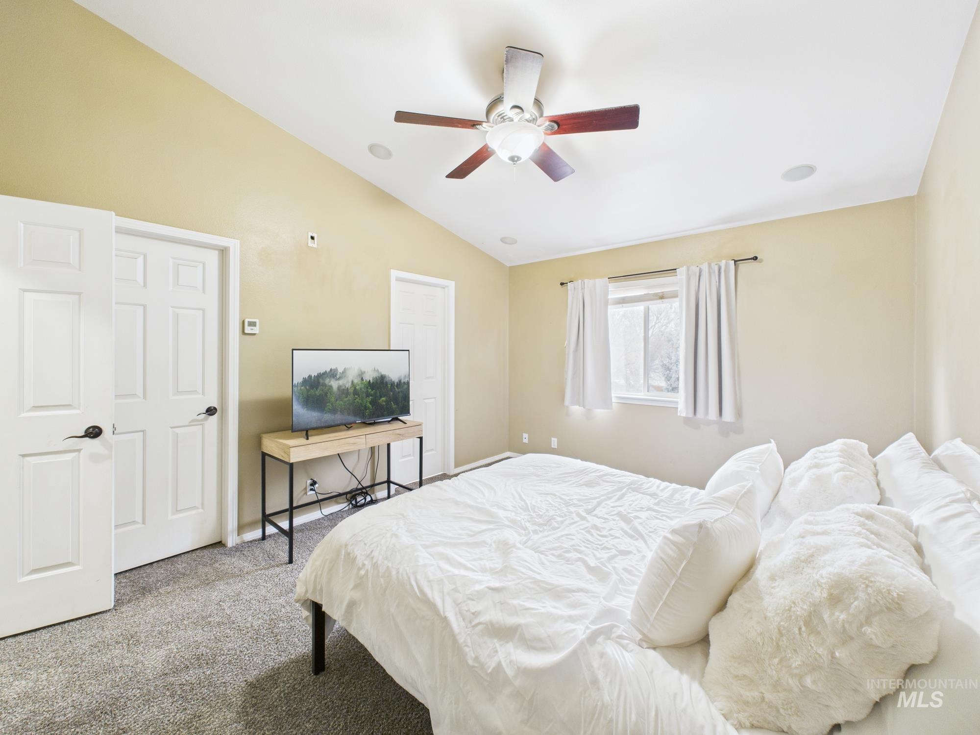 3397 W Park Creek Dr, Meridian, Idaho 83642, 4 Bedrooms, 2.5 Bathrooms, Residential For Sale, Price $549,000,MLS 98969431