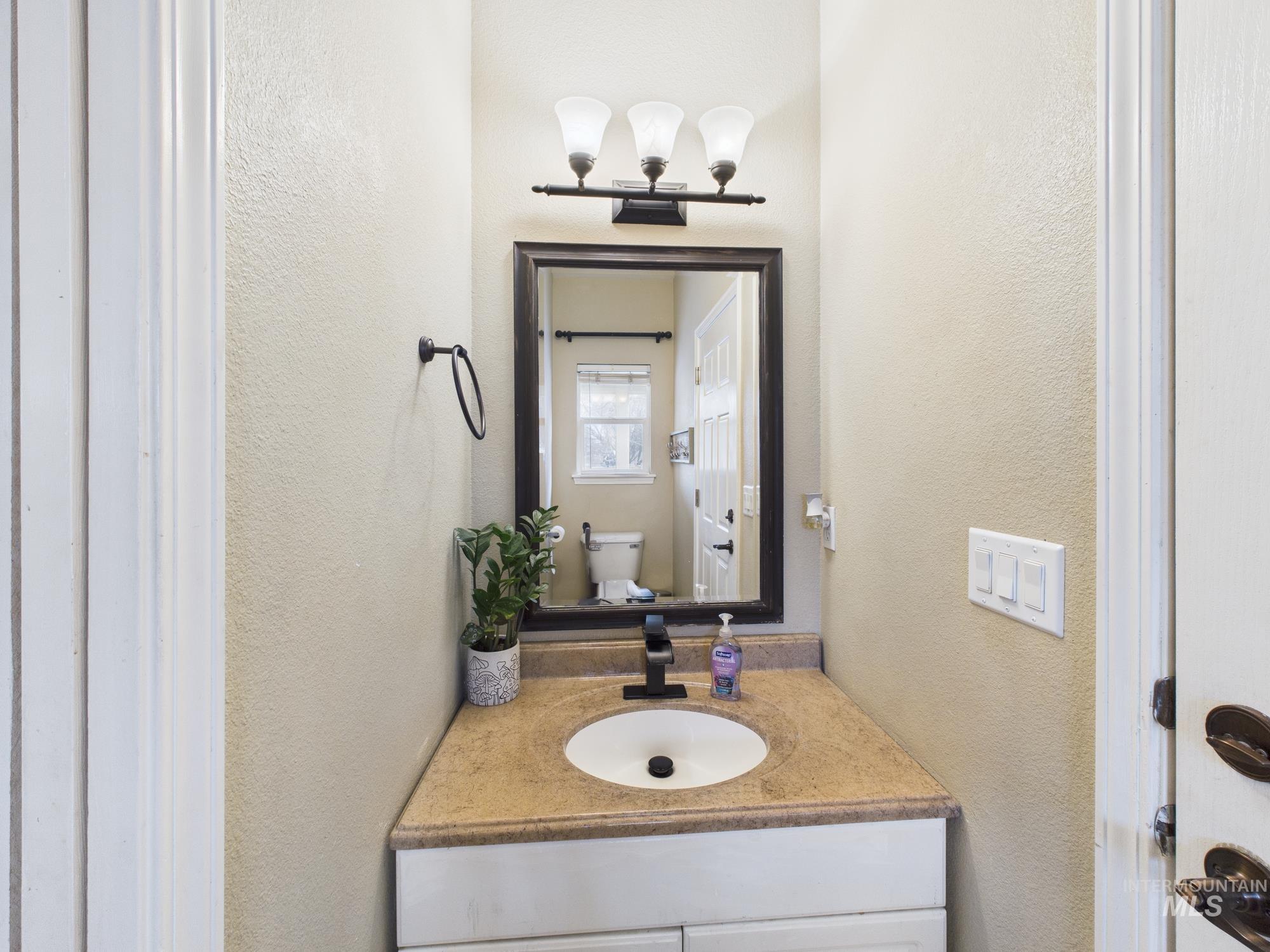 3397 W Park Creek Dr, Meridian, Idaho 83642, 4 Bedrooms, 2.5 Bathrooms, Residential For Sale, Price $549,000,MLS 98969431