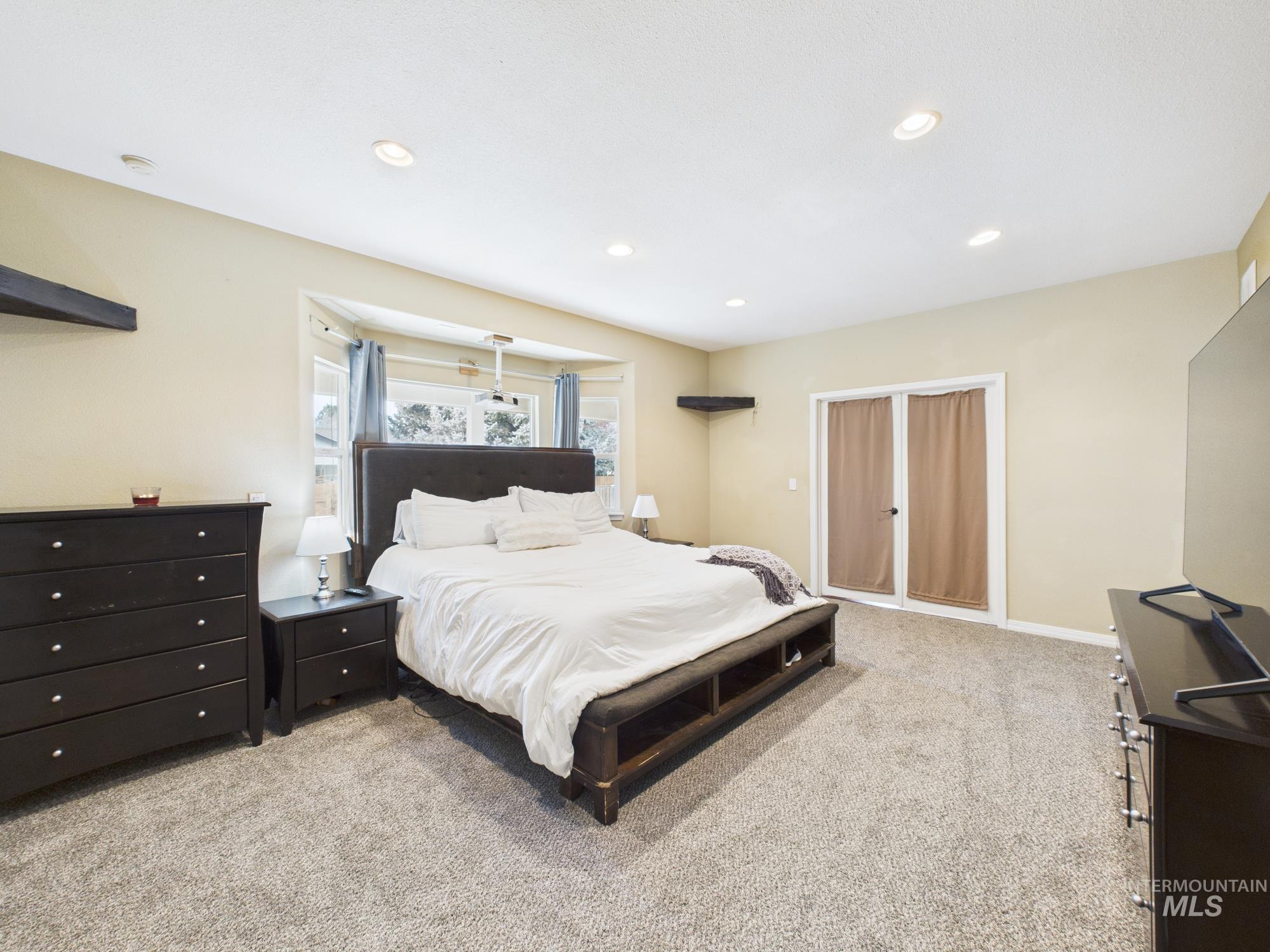 3397 W Park Creek Dr, Meridian, Idaho 83642, 4 Bedrooms, 2.5 Bathrooms, Residential For Sale, Price $549,000,MLS 98969431