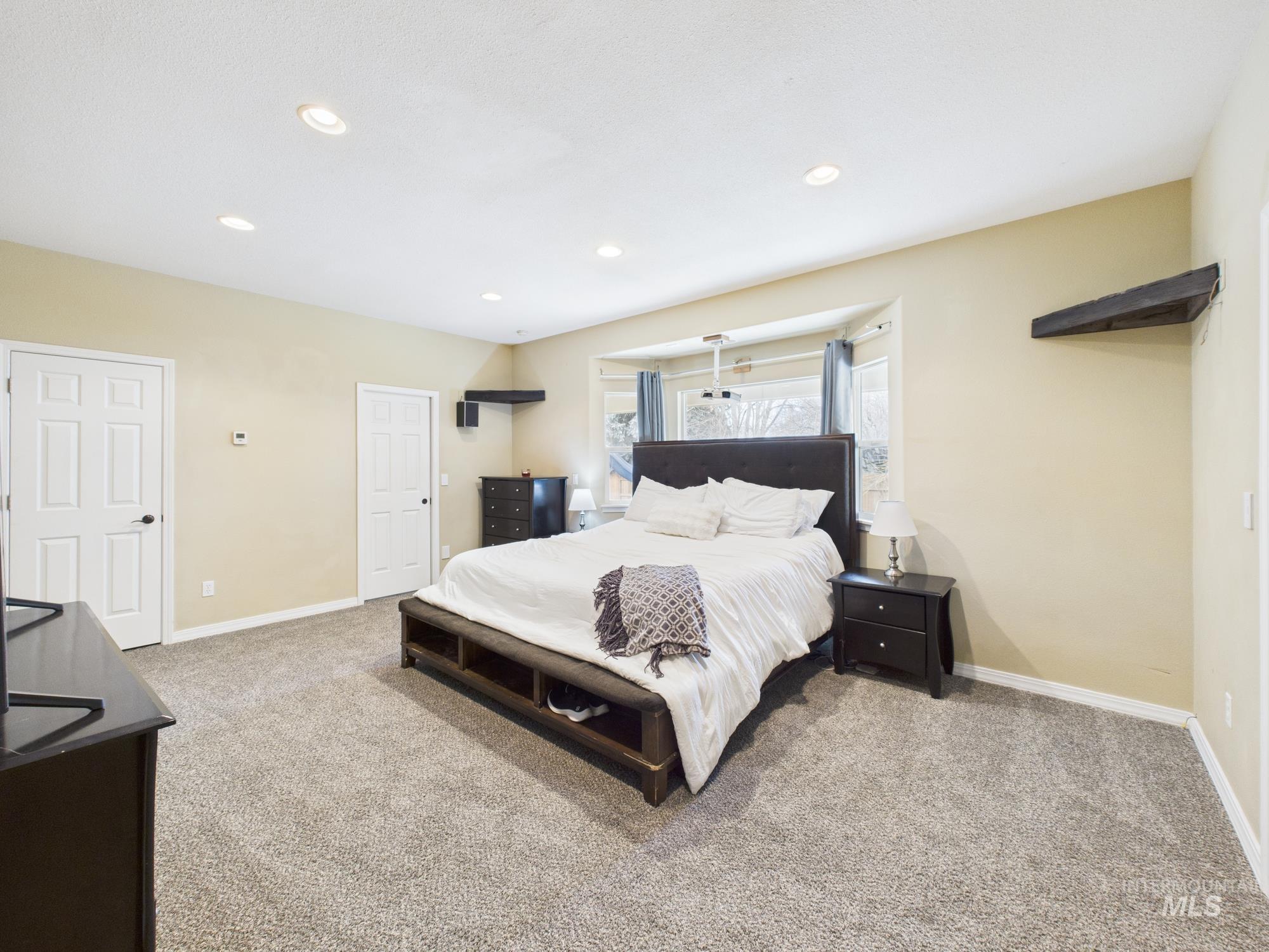 3397 W Park Creek Dr, Meridian, Idaho 83642, 4 Bedrooms, 2.5 Bathrooms, Residential For Sale, Price $549,000,MLS 98969431