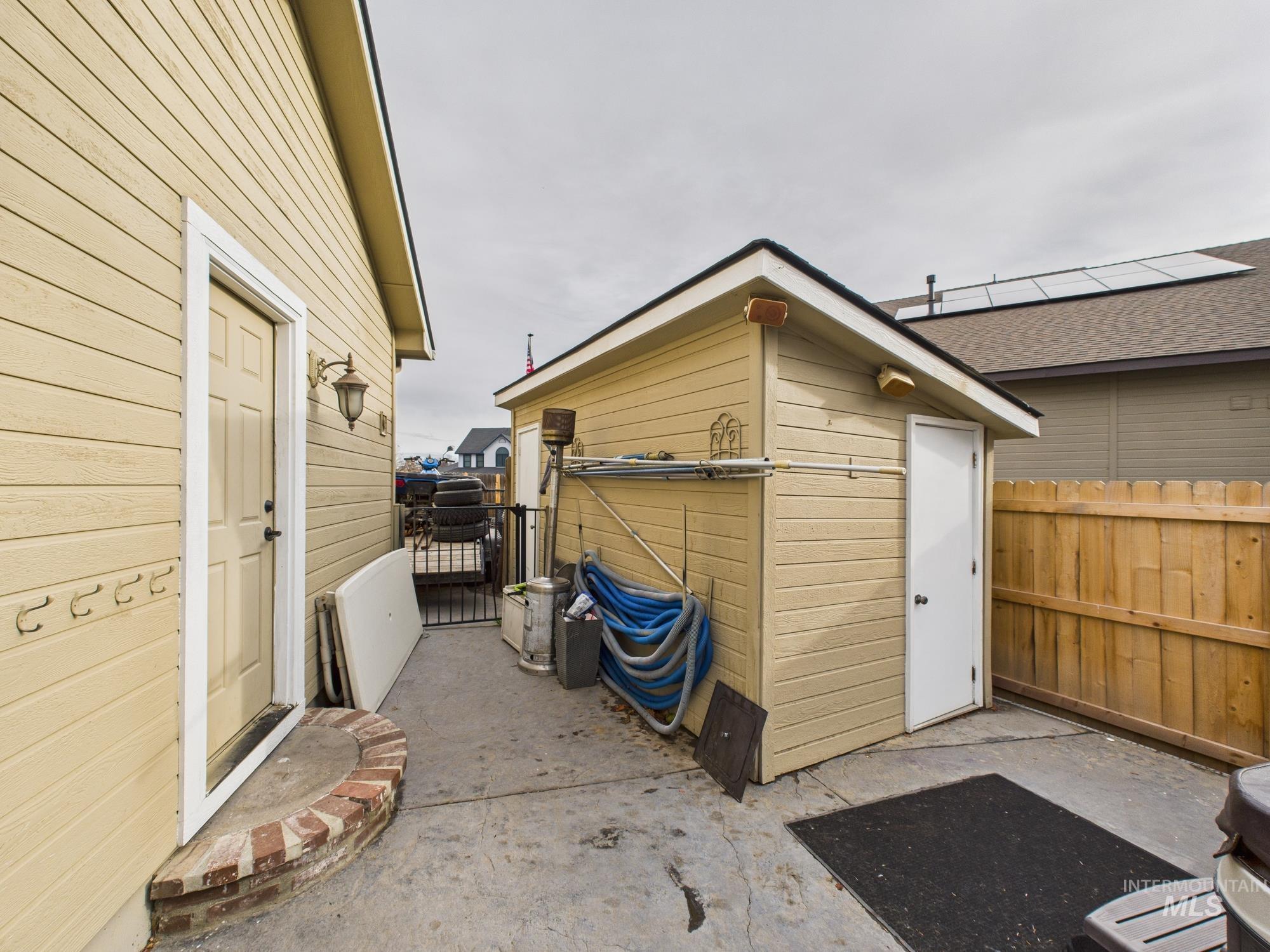 3397 W Park Creek Dr, Meridian, Idaho 83642, 4 Bedrooms, 2.5 Bathrooms, Residential For Sale, Price $549,000,MLS 98969431