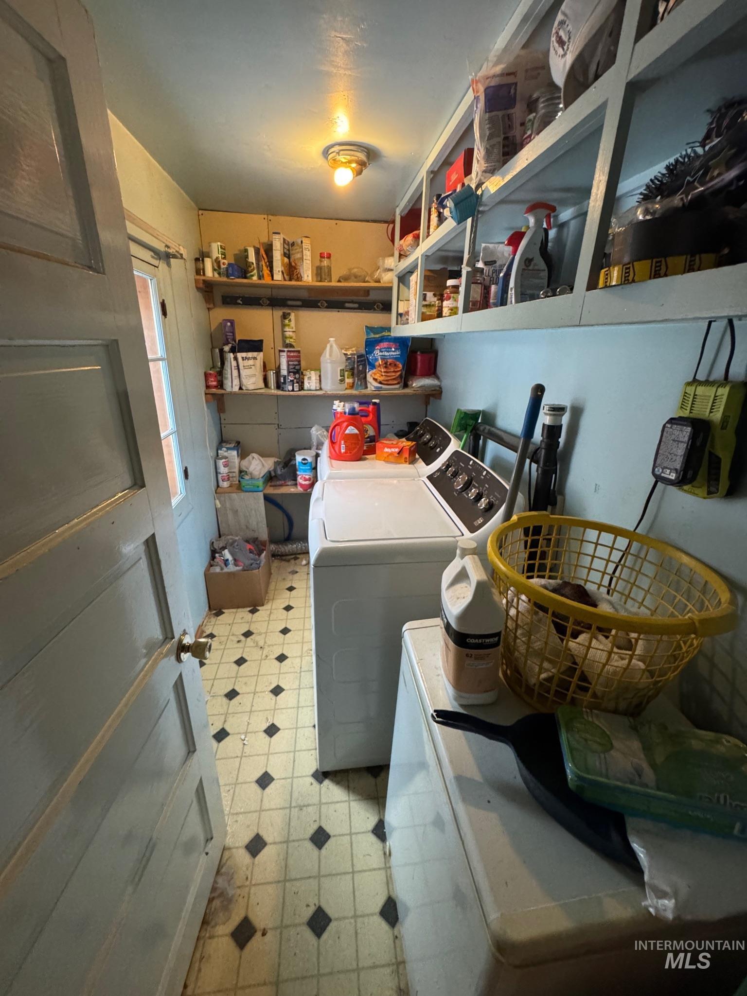 109 E Commercial, Idaho City, Idaho 83631, 3 Bedrooms, 2.5 Bathrooms, Residential For Sale, Price $350,000,MLS 98969432