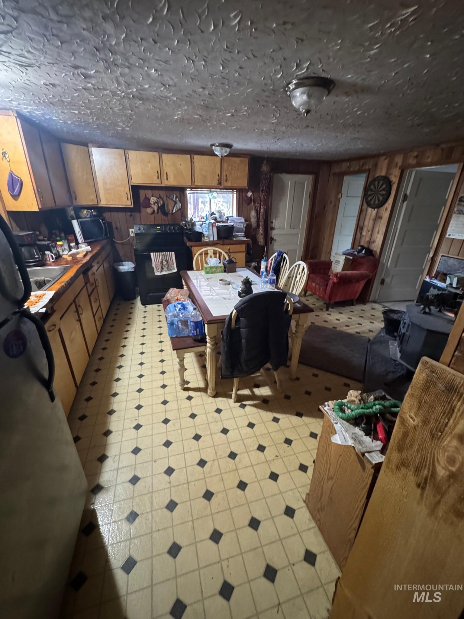 109 E Commercial, Idaho City, Idaho 83631, 3 Bedrooms, 2.5 Bathrooms, Residential For Sale, Price $350,000,MLS 98969432