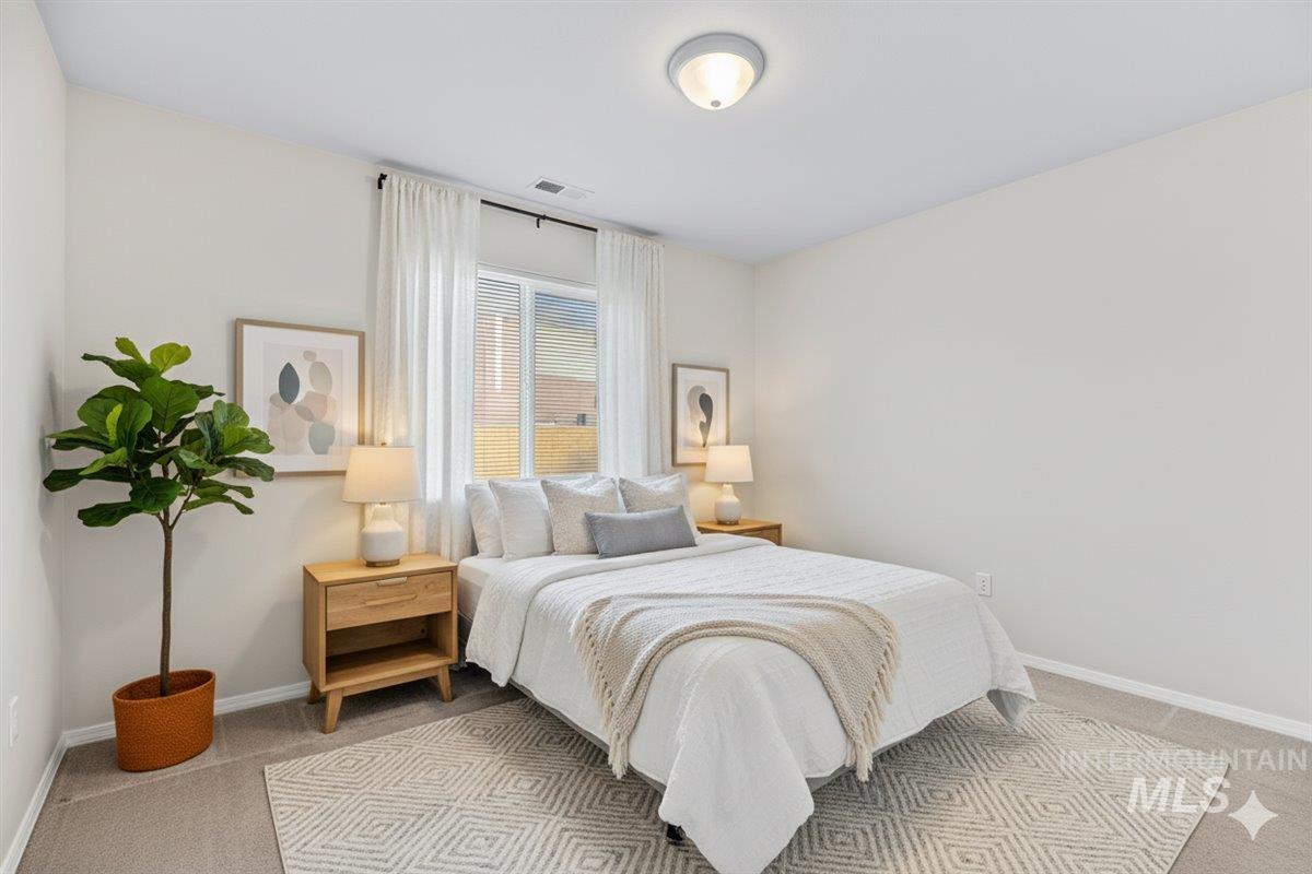 1918 N Cliffrock Rd, Nampa, Idaho 83651, 3 Bedrooms, 2 Bathrooms, Residential For Sale, Price $345,000,MLS 98969433