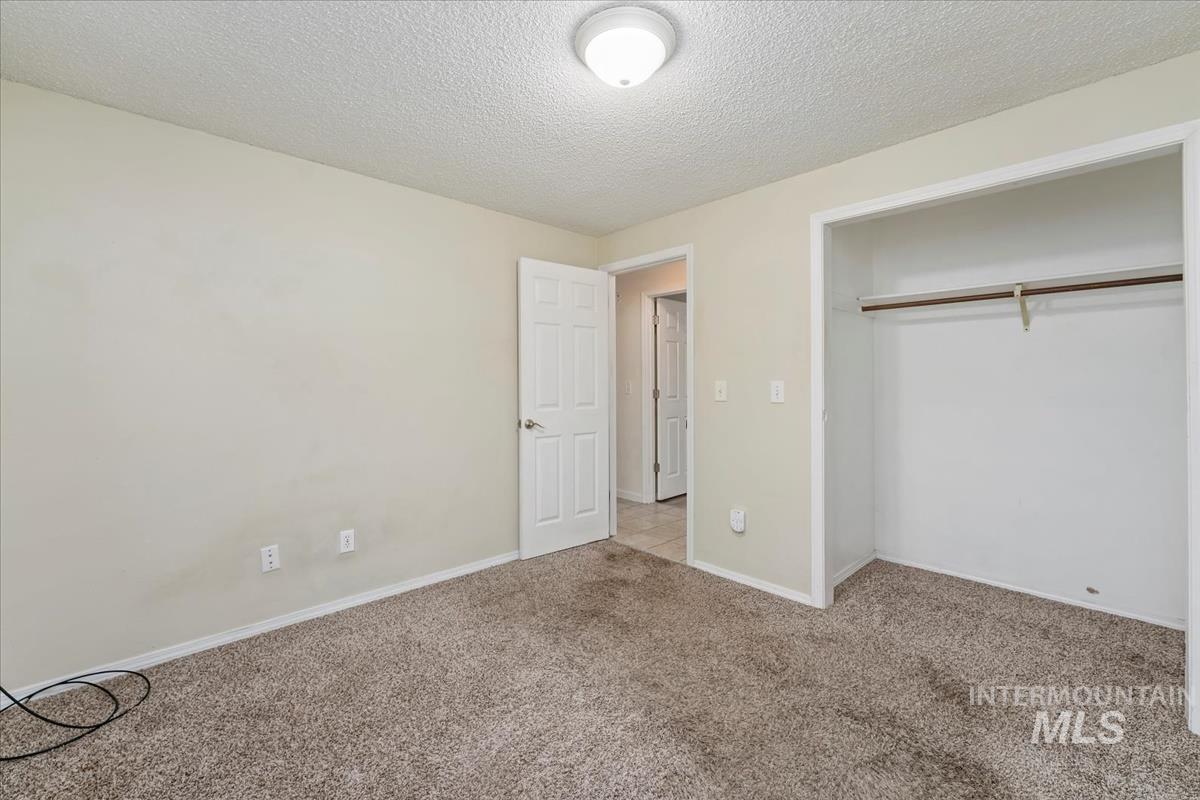 3199 N Cribbens Ave, Boise, Idaho 83713, 2 Bedrooms, 1 Bathroom, Residential For Sale, Price $290,000,MLS 98969435