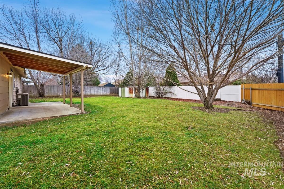 3199 N Cribbens Ave, Boise, Idaho 83713, 2 Bedrooms, 1 Bathroom, Residential For Sale, Price $290,000,MLS 98969435