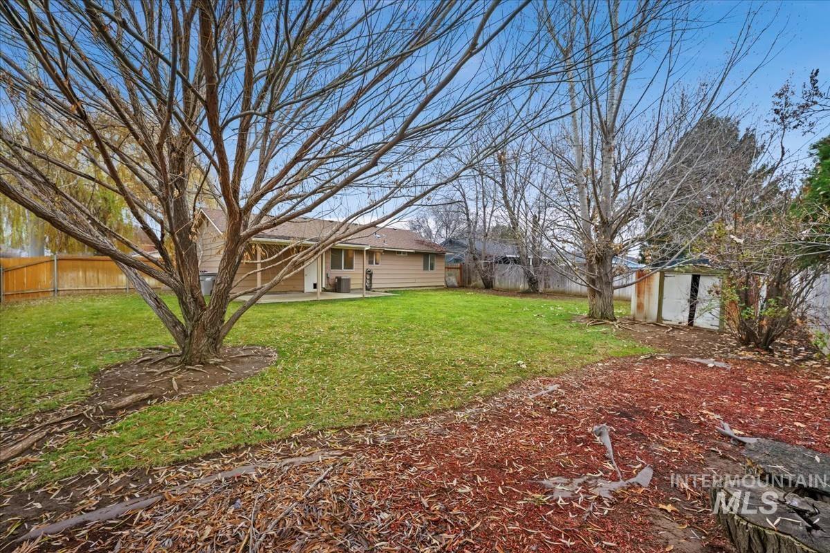 3199 N Cribbens Ave, Boise, Idaho 83713, 2 Bedrooms, 1 Bathroom, Residential For Sale, Price $290,000,MLS 98969435