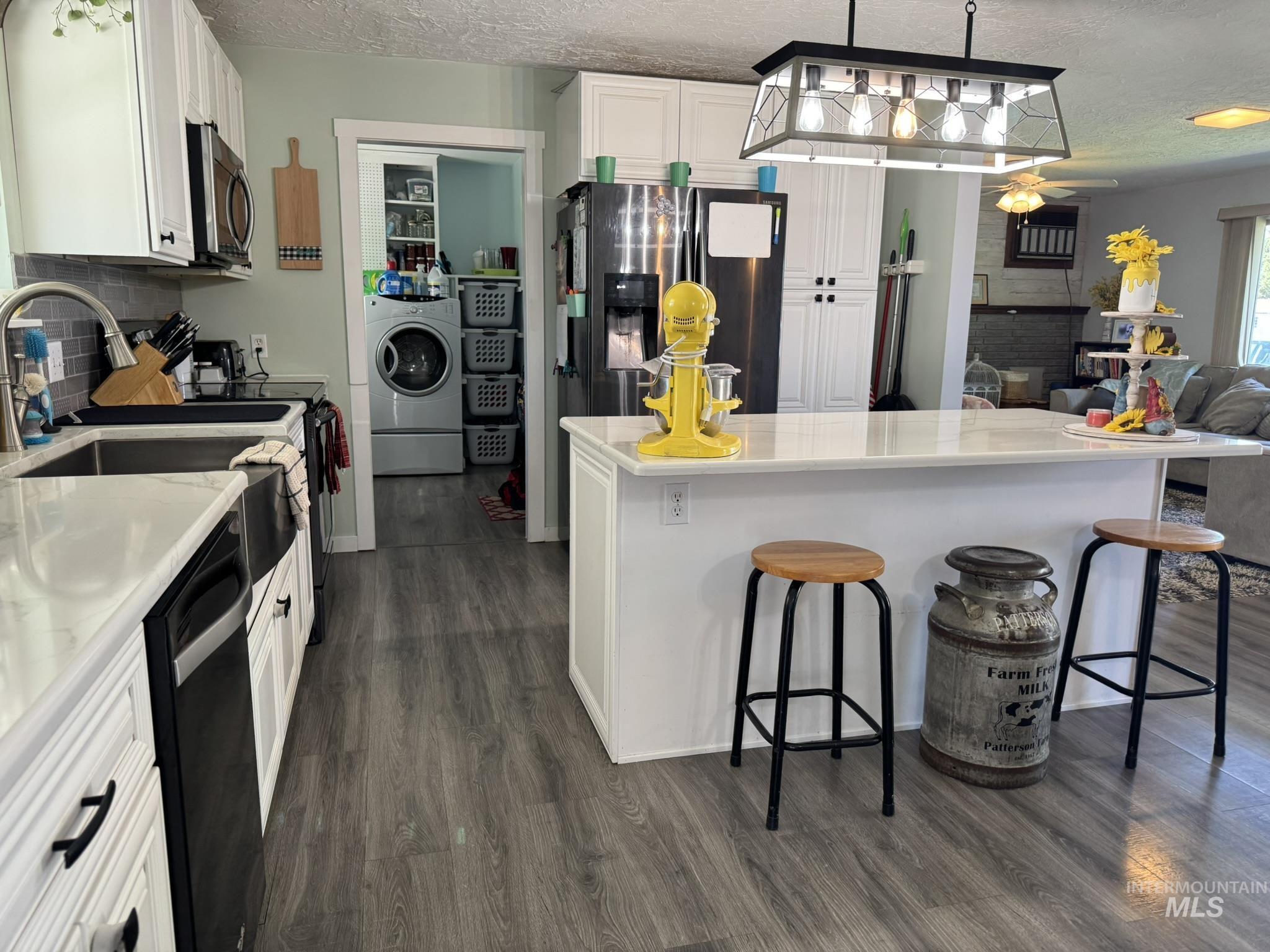 1410 California Street, Gooding, Idaho 83330, 5 Bedrooms, 3 Bathrooms, Residential For Sale, Price $375,000,MLS 98969436