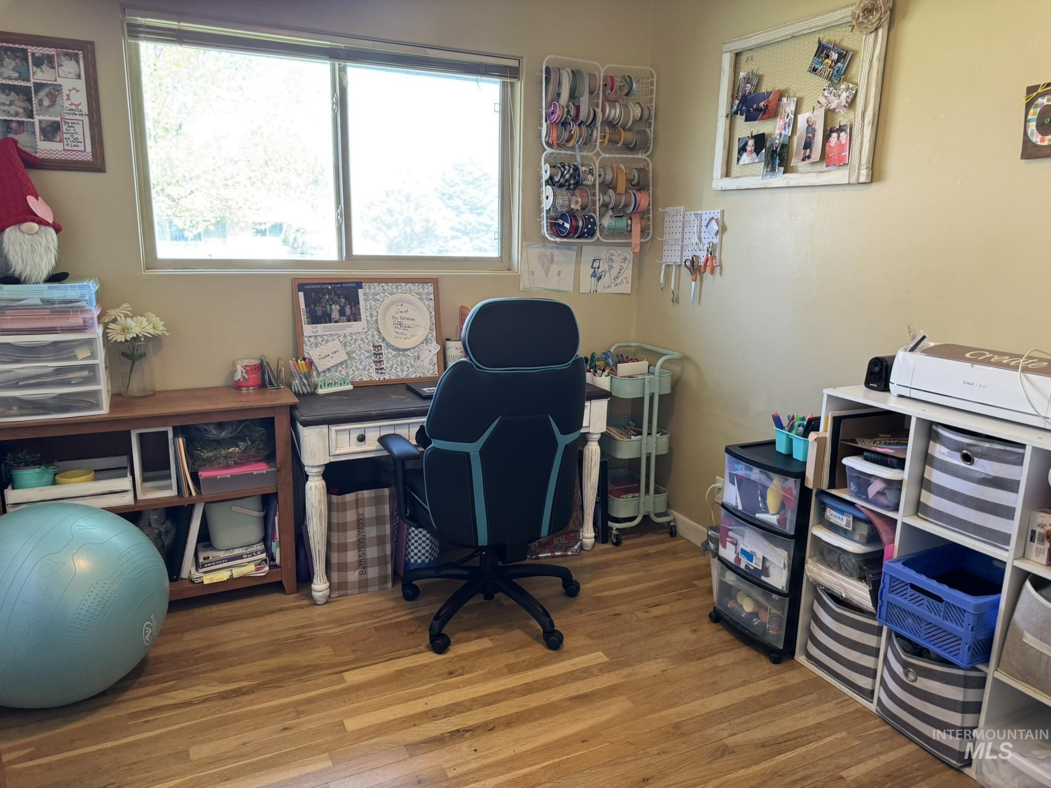 1410 California Street, Gooding, Idaho 83330, 5 Bedrooms, 3 Bathrooms, Residential For Sale, Price $375,000,MLS 98969436