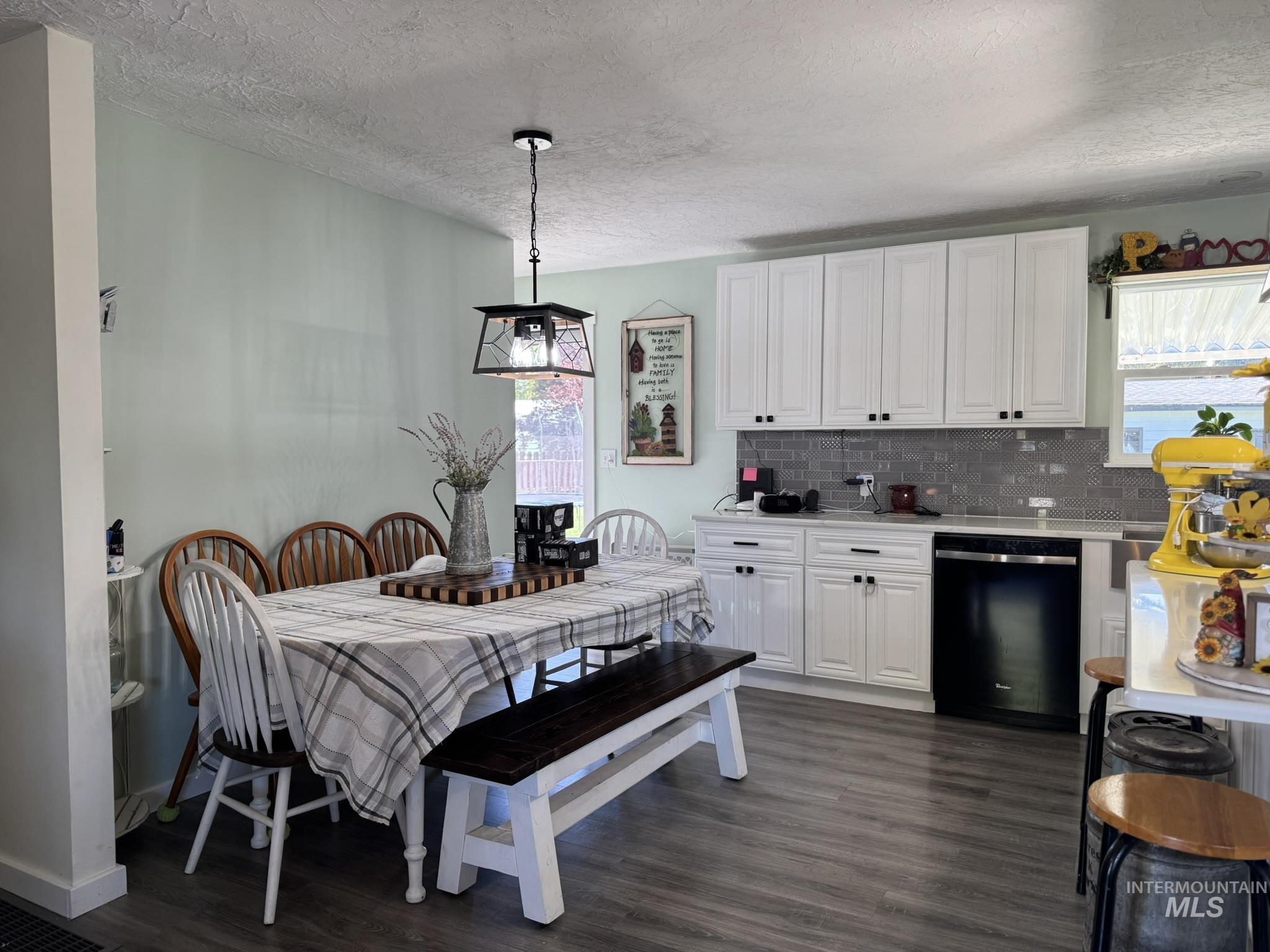 1410 California Street, Gooding, Idaho 83330, 5 Bedrooms, 3 Bathrooms, Residential For Sale, Price $375,000,MLS 98969436