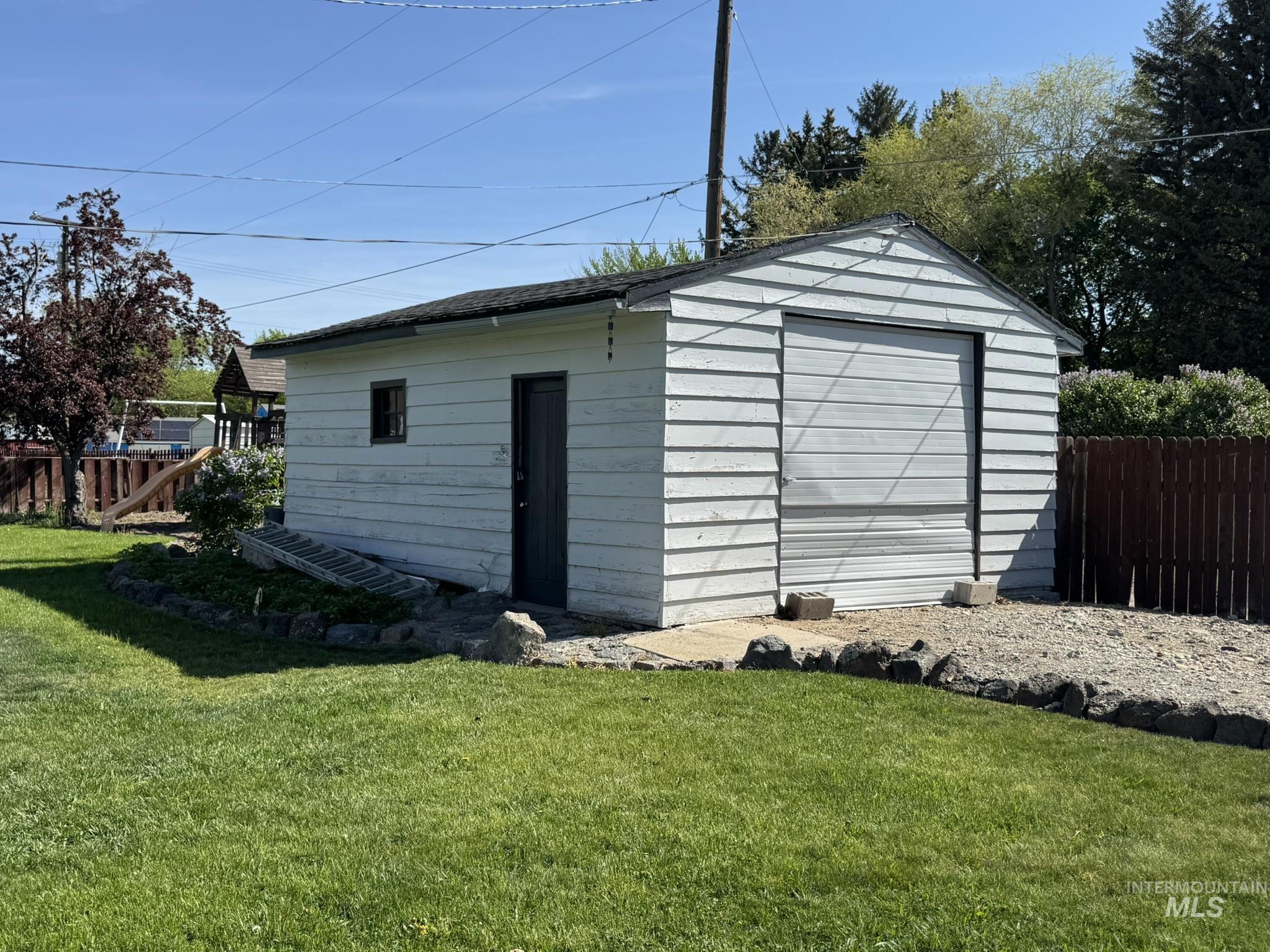 1410 California Street, Gooding, Idaho 83330, 5 Bedrooms, 3 Bathrooms, Residential For Sale, Price $375,000,MLS 98969436