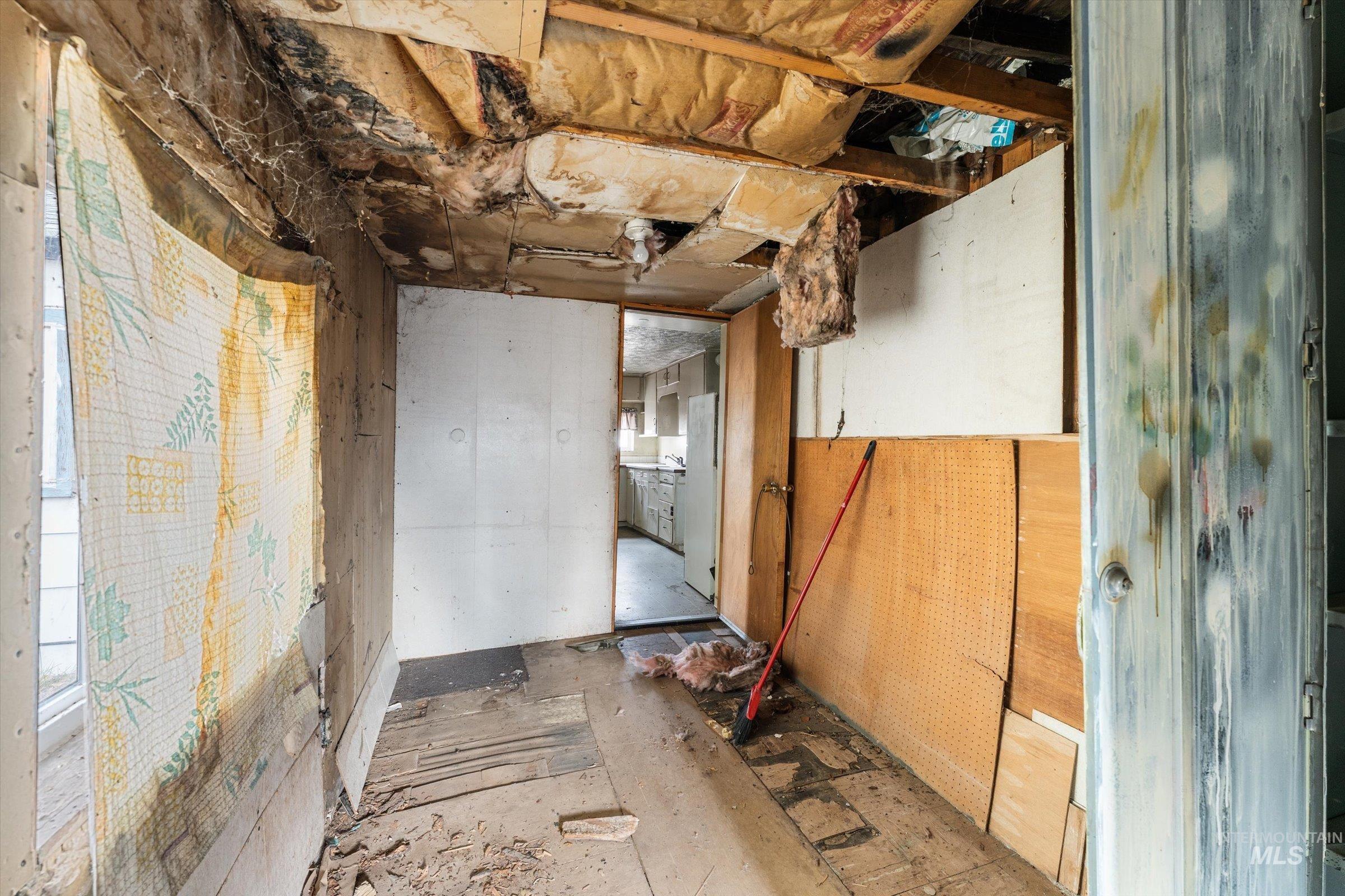 View of miscellaneous room