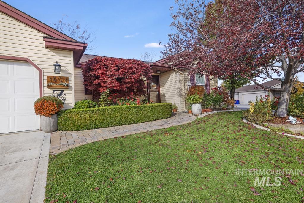 1602 Sommer Street, Twin Falls, Idaho 83301, 3 Bedrooms, 2 Bathrooms, Residential For Sale, Price $350,000,MLS 98969438