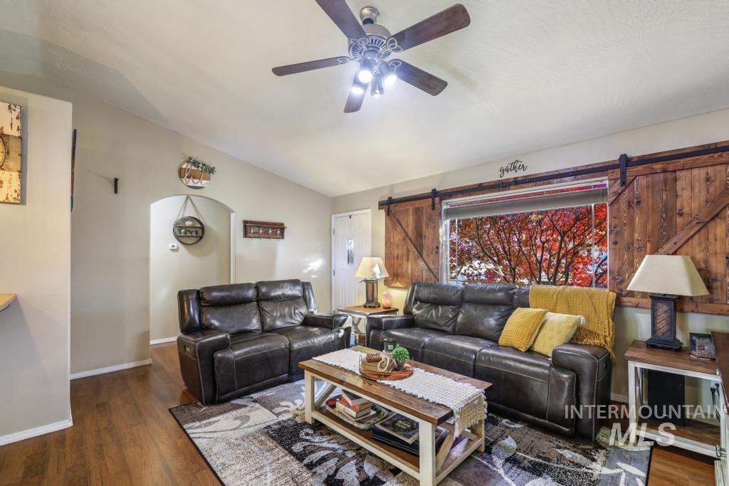 1602 Sommer Street, Twin Falls, Idaho 83301, 3 Bedrooms, 2 Bathrooms, Residential For Sale, Price $350,000,MLS 98969438