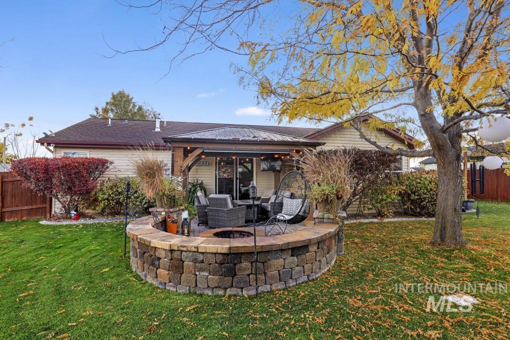 1602 Sommer Street, Twin Falls, Idaho 83301, 3 Bedrooms, 2 Bathrooms, Residential For Sale, Price $350,000,MLS 98969438