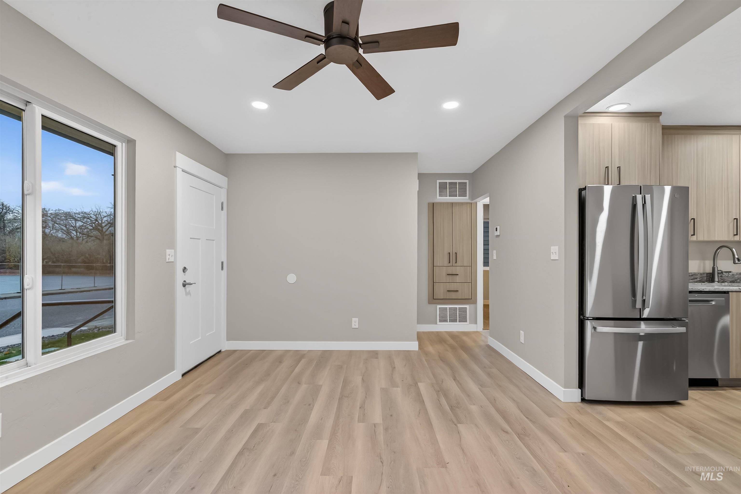 929 10th Street, Clarkston, Washington 99403, 3 Bedrooms, 2 Bathrooms, Residential For Sale, Price $359,000,MLS 98969443