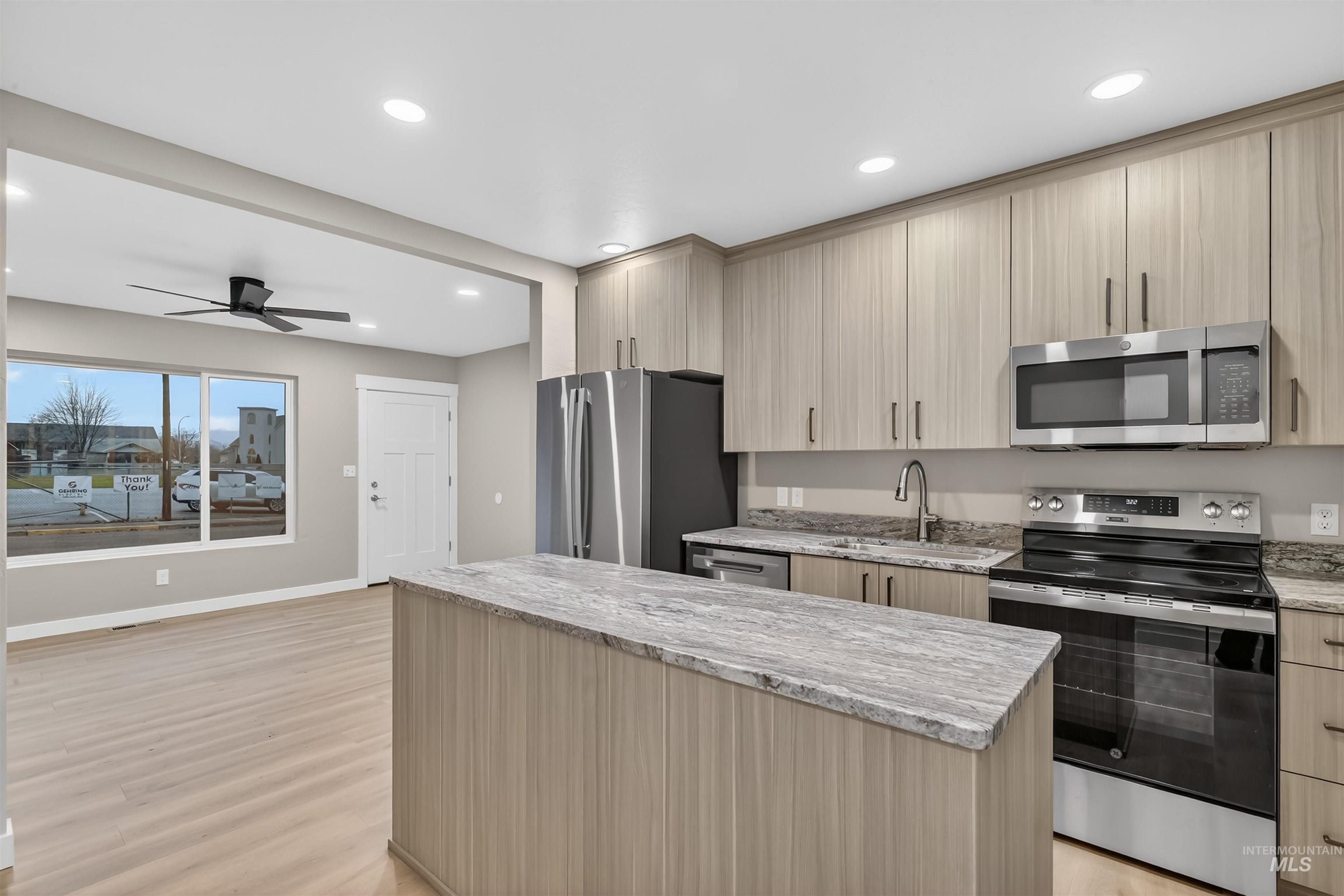 929 10th Street, Clarkston, Washington 99403, 3 Bedrooms, 2 Bathrooms, Residential For Sale, Price $359,000,MLS 98969443