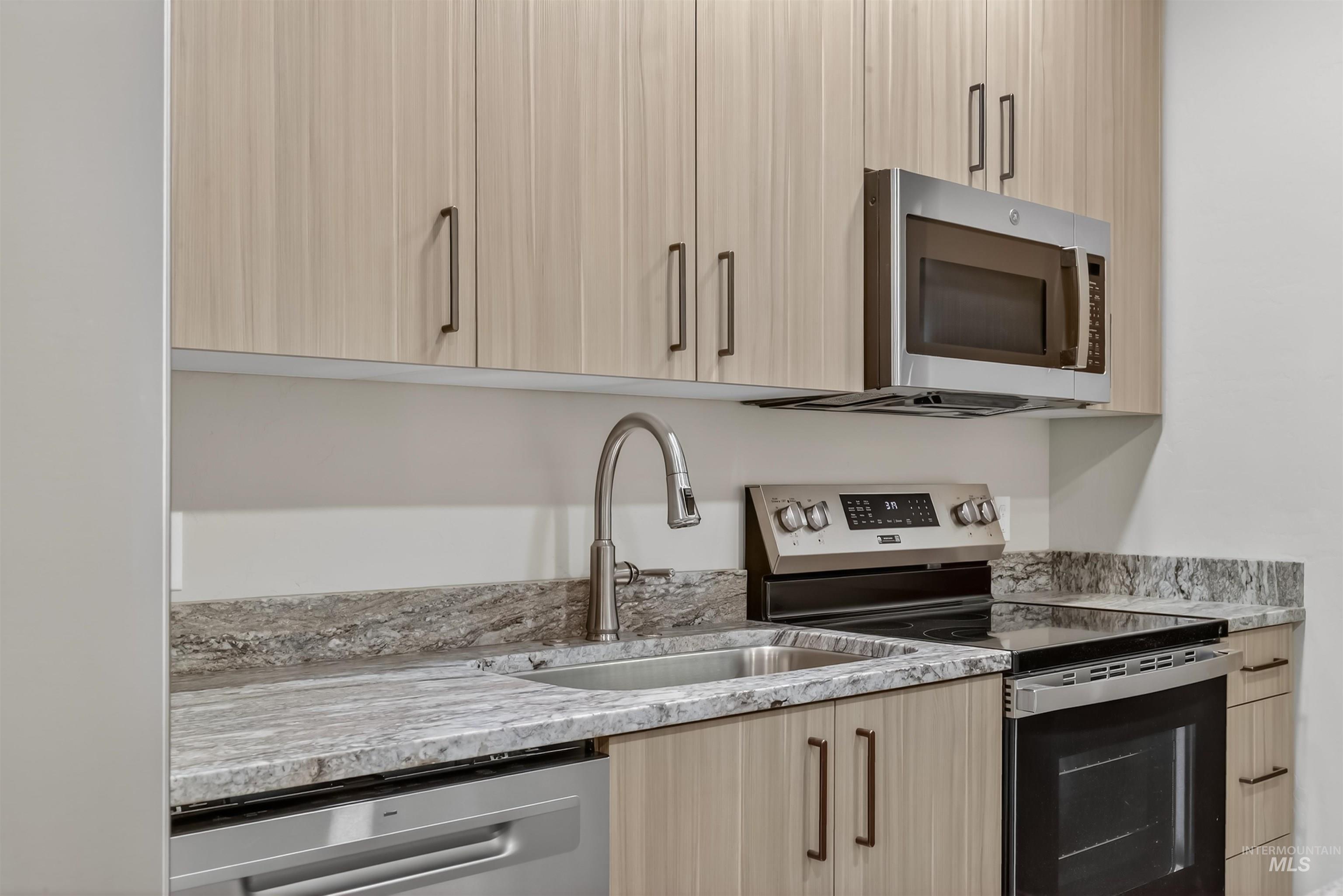 929 10th Street, Clarkston, Washington 99403, 3 Bedrooms, 2 Bathrooms, Residential For Sale, Price $359,000,MLS 98969443