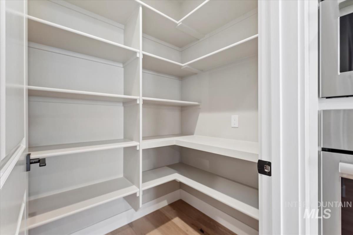 6530 E Lucy Drive, Eagle, Idaho 83629, 3 Bedrooms, 2 Bathrooms, Residential For Sale, Price $545,880, 98969446