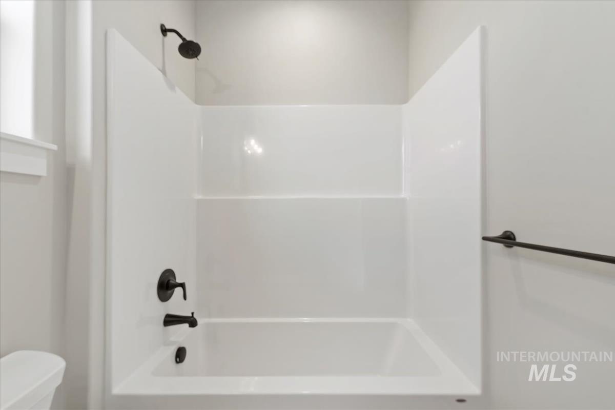 6530 E Lucy Drive, Eagle, Idaho 83629, 3 Bedrooms, 2 Bathrooms, Residential For Sale, Price $545,880, 98969446