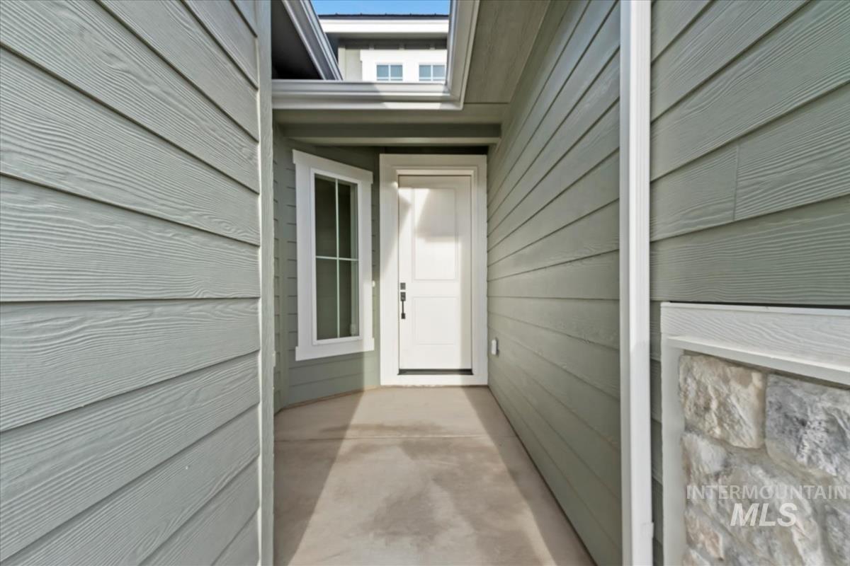 6530 E Lucy Drive, Eagle, Idaho 83629, 3 Bedrooms, 2 Bathrooms, Residential For Sale, Price $545,880, 98969446