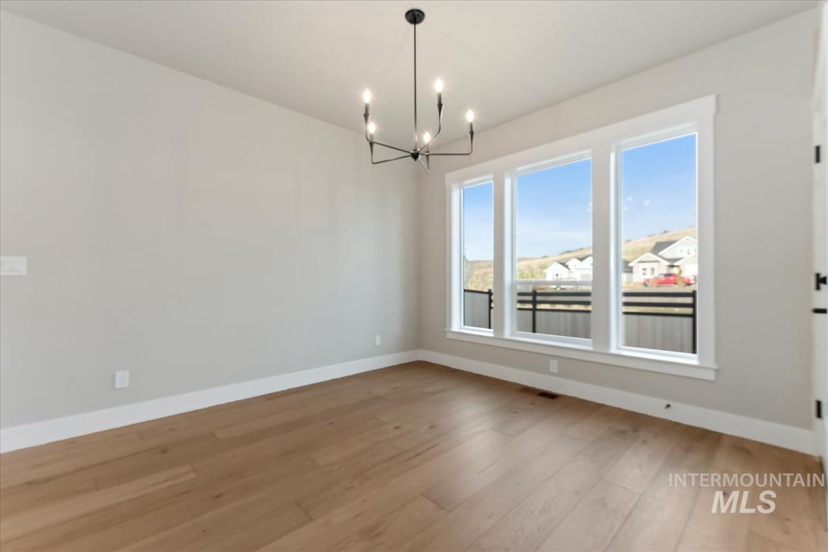 6530 E Lucy Drive, Eagle, Idaho 83629, 3 Bedrooms, 2 Bathrooms, Residential For Sale, Price $545,880, 98969446