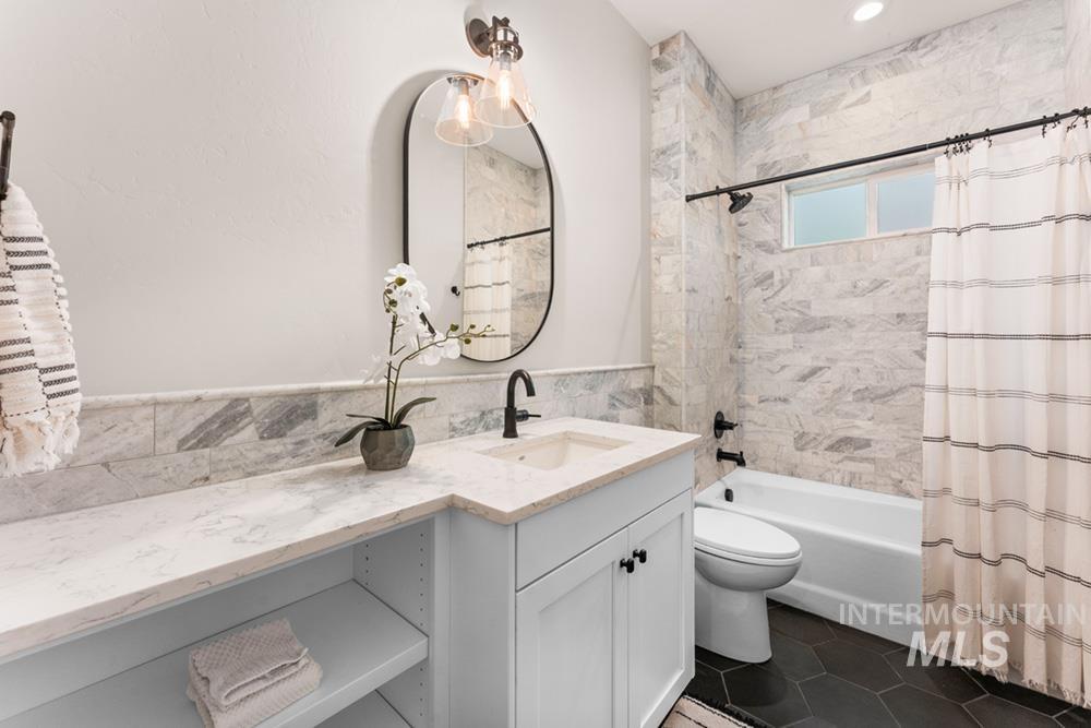 1416 N Palaestra Ave, Eagle, Idaho 83616, 3 Bedrooms, 2.5 Bathrooms, Residential For Sale, Price $775,000,MLS 98969447