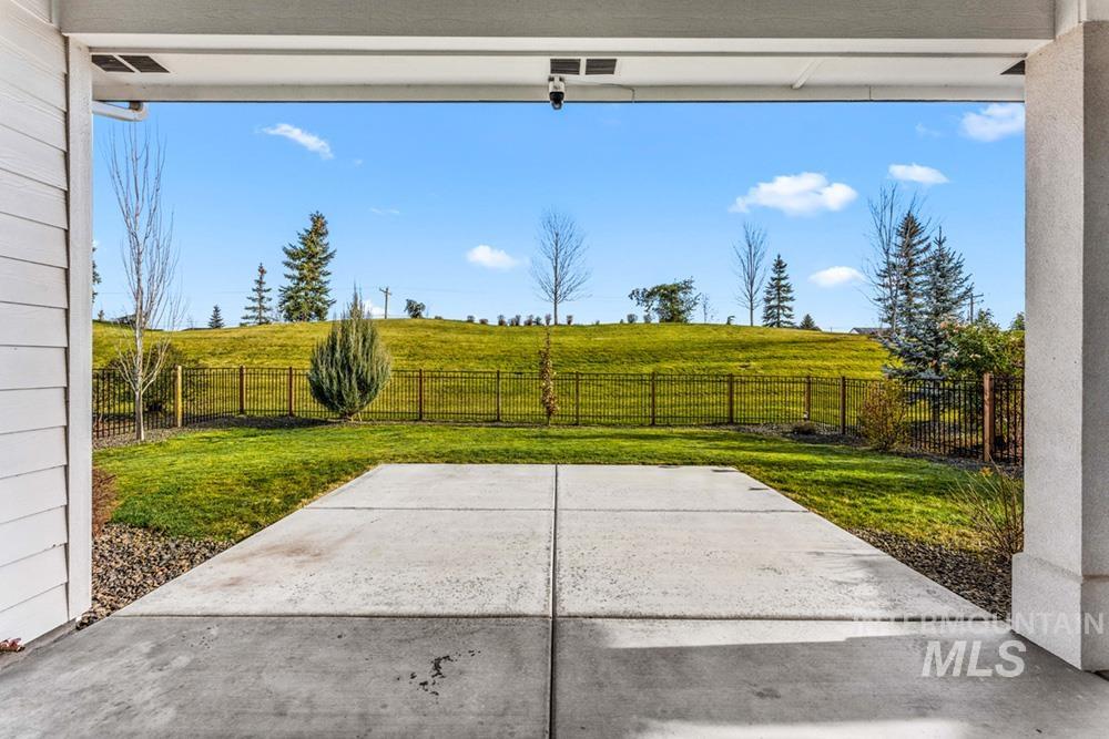 1416 N Palaestra Ave, Eagle, Idaho 83616, 3 Bedrooms, 2.5 Bathrooms, Residential For Sale, Price $775,000,MLS 98969447