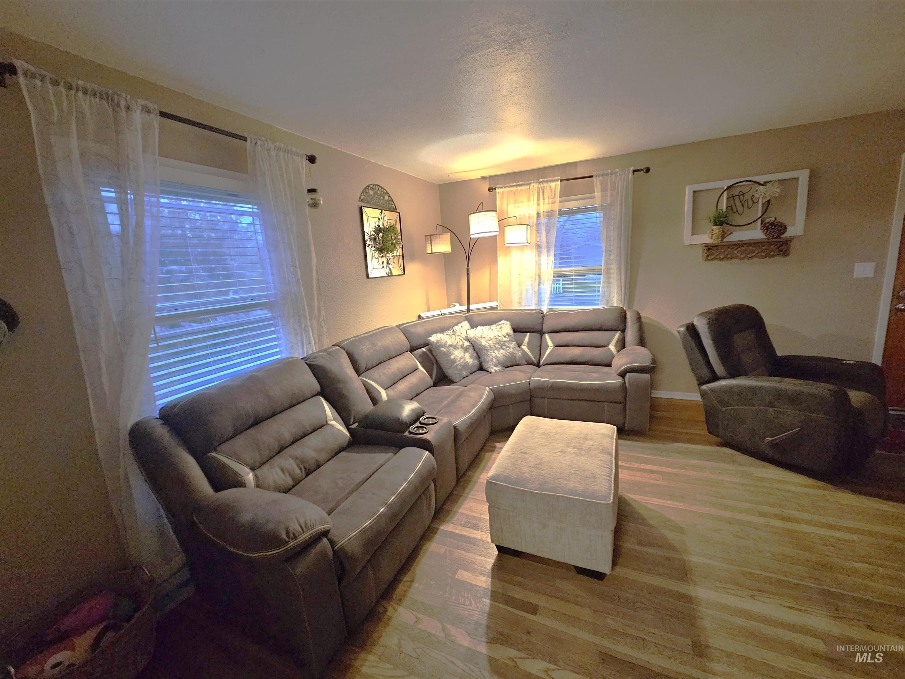 616 12th Street, Clarkston, Washington 99403, 3 Bedrooms, 1 Bathroom, Residential For Sale, Price $229,900,MLS 98969453