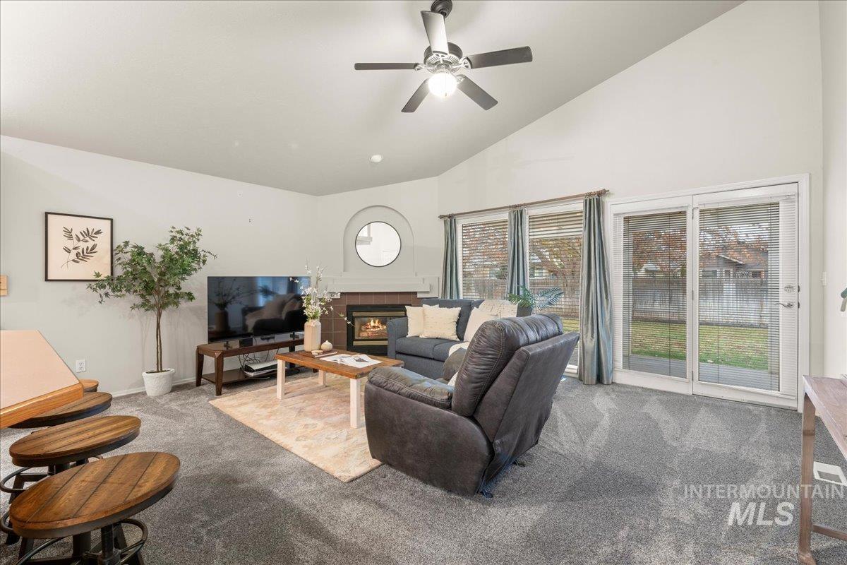 2507 N Valmet Ave, Meridian, Idaho 83646, 3 Bedrooms, 2 Bathrooms, Residential For Sale, Price $429,000,MLS 98969455