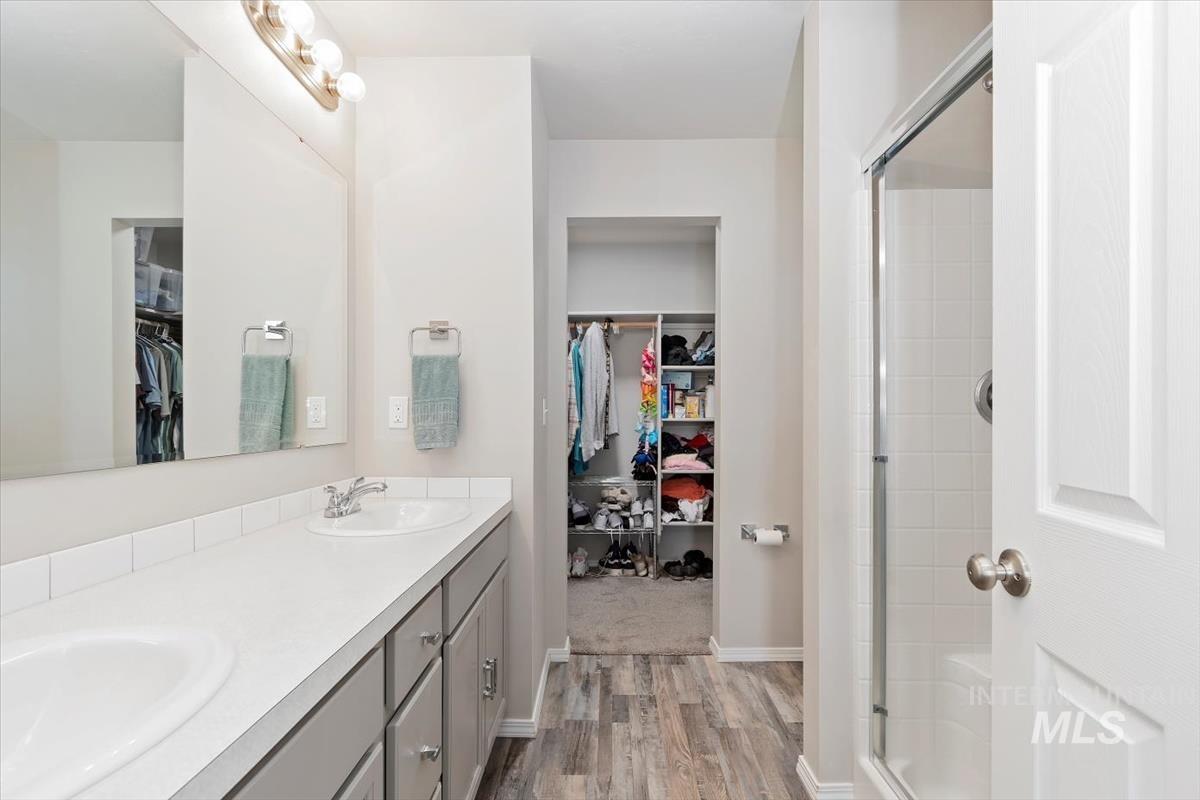 11518 Maidstone Dr, Caldwell, Idaho 83605-5973, 3 Bedrooms, 2 Bathrooms, Residential For Sale, Price $385,000,MLS 98969456