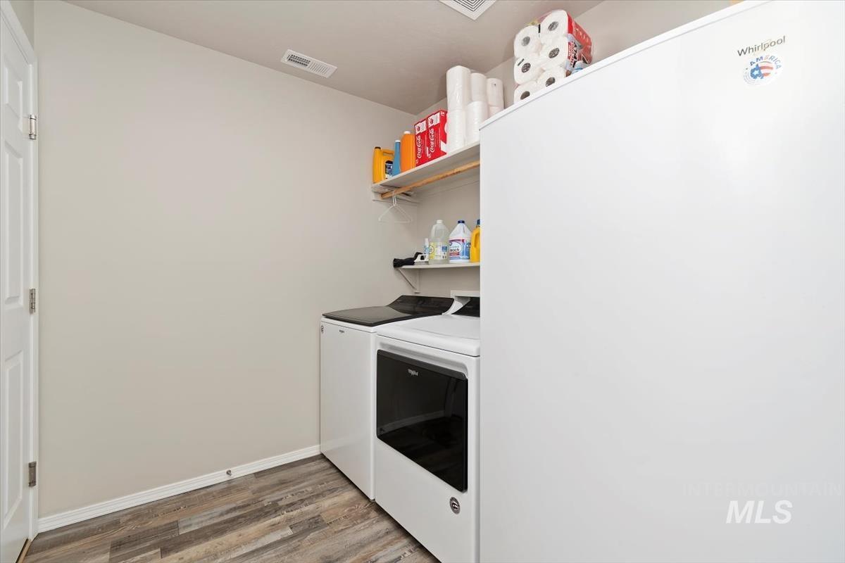 11518 Maidstone Dr, Caldwell, Idaho 83605-5973, 3 Bedrooms, 2 Bathrooms, Residential For Sale, Price $385,000,MLS 98969456